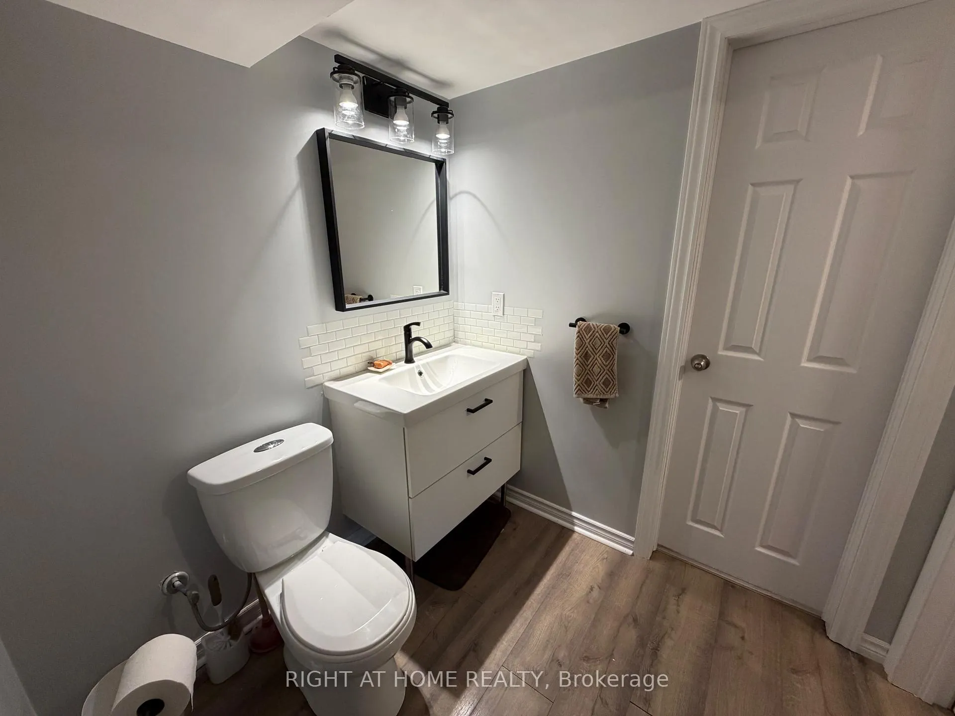 Photo 10 of Unit BSMT, 48 Langstone Crescent, Halton Hills, Georgetown — HOMEH