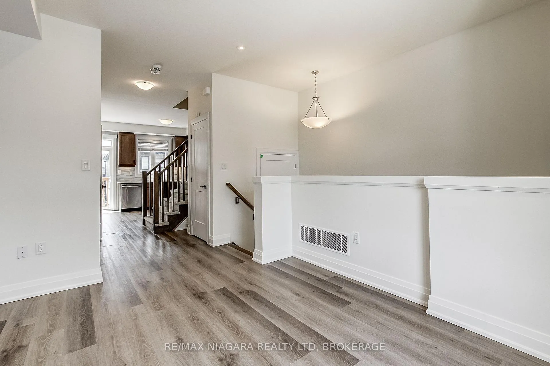 Photo 9 of Unit 58, 461 Blackburn Drive, Brantford, Empire South — HOMEH