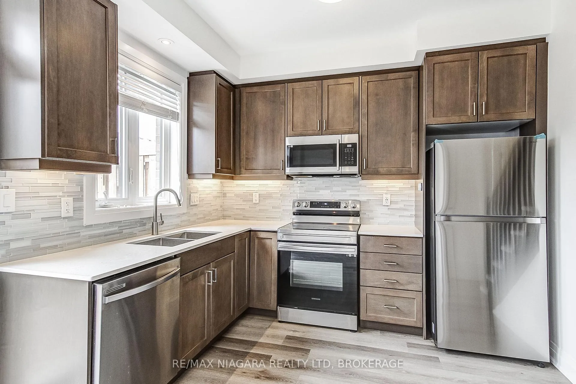 Photo 17 of Unit 58, 461 Blackburn Drive, Brantford, Empire South — HOMEH