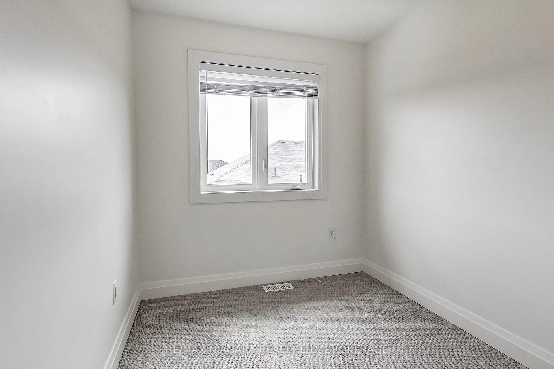 Photo 23 of Unit 58, 461 Blackburn Drive, Brantford, Empire South — HOMEH