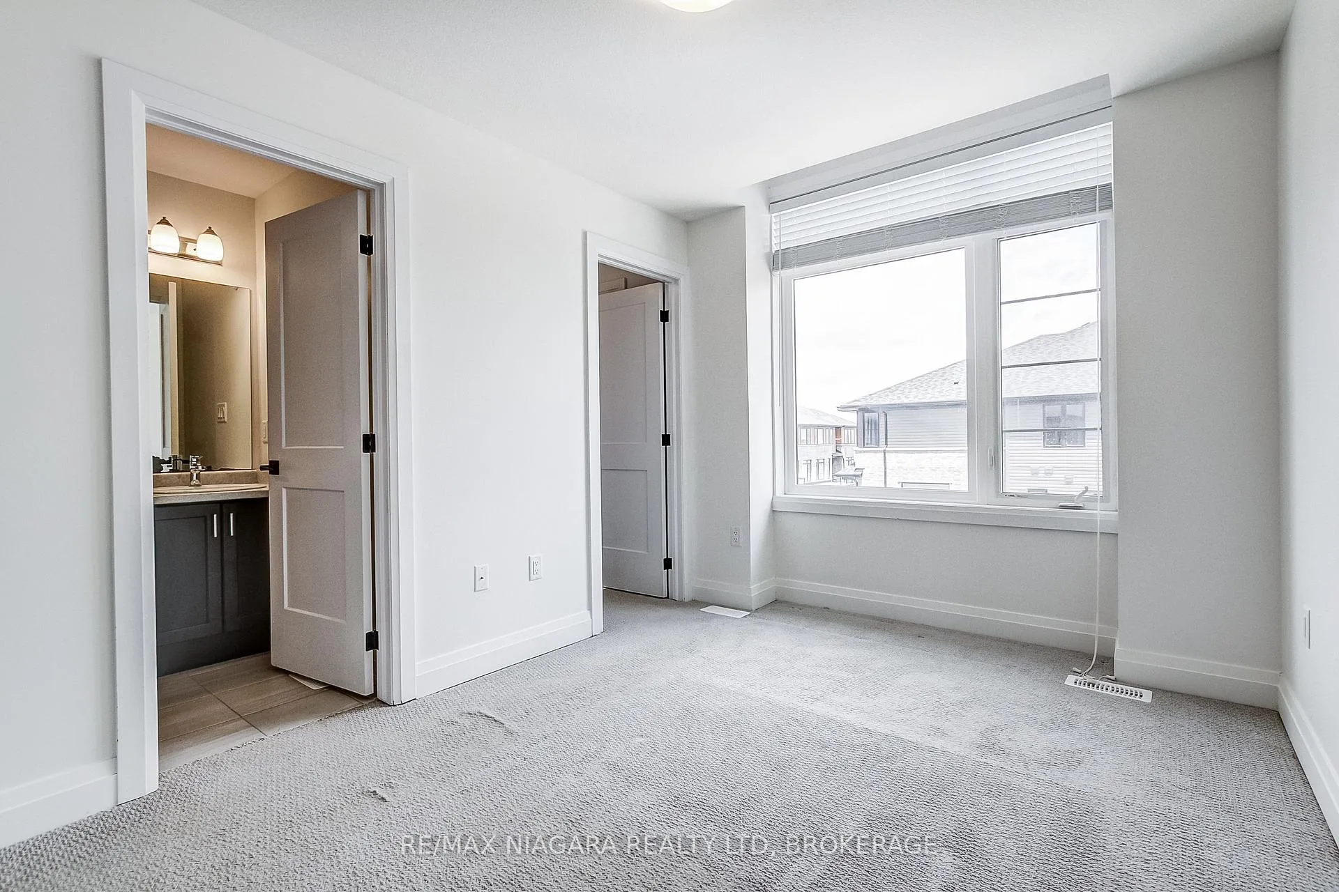 Photo 31 of Unit 58, 461 Blackburn Drive, Brantford, Empire South — HOMEH