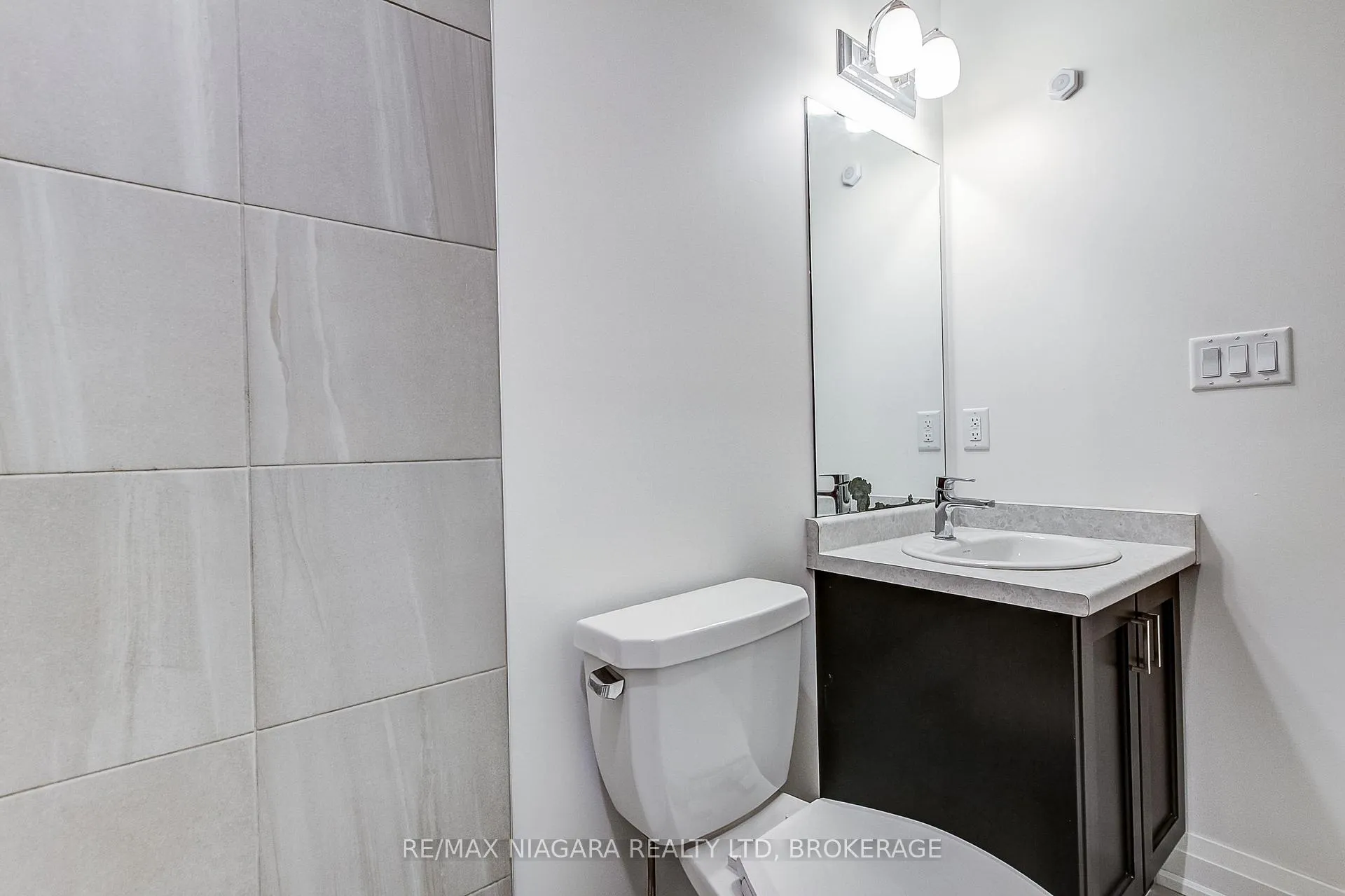 Photo 34 of Unit 58, 461 Blackburn Drive, Brantford, Empire South — HOMEH