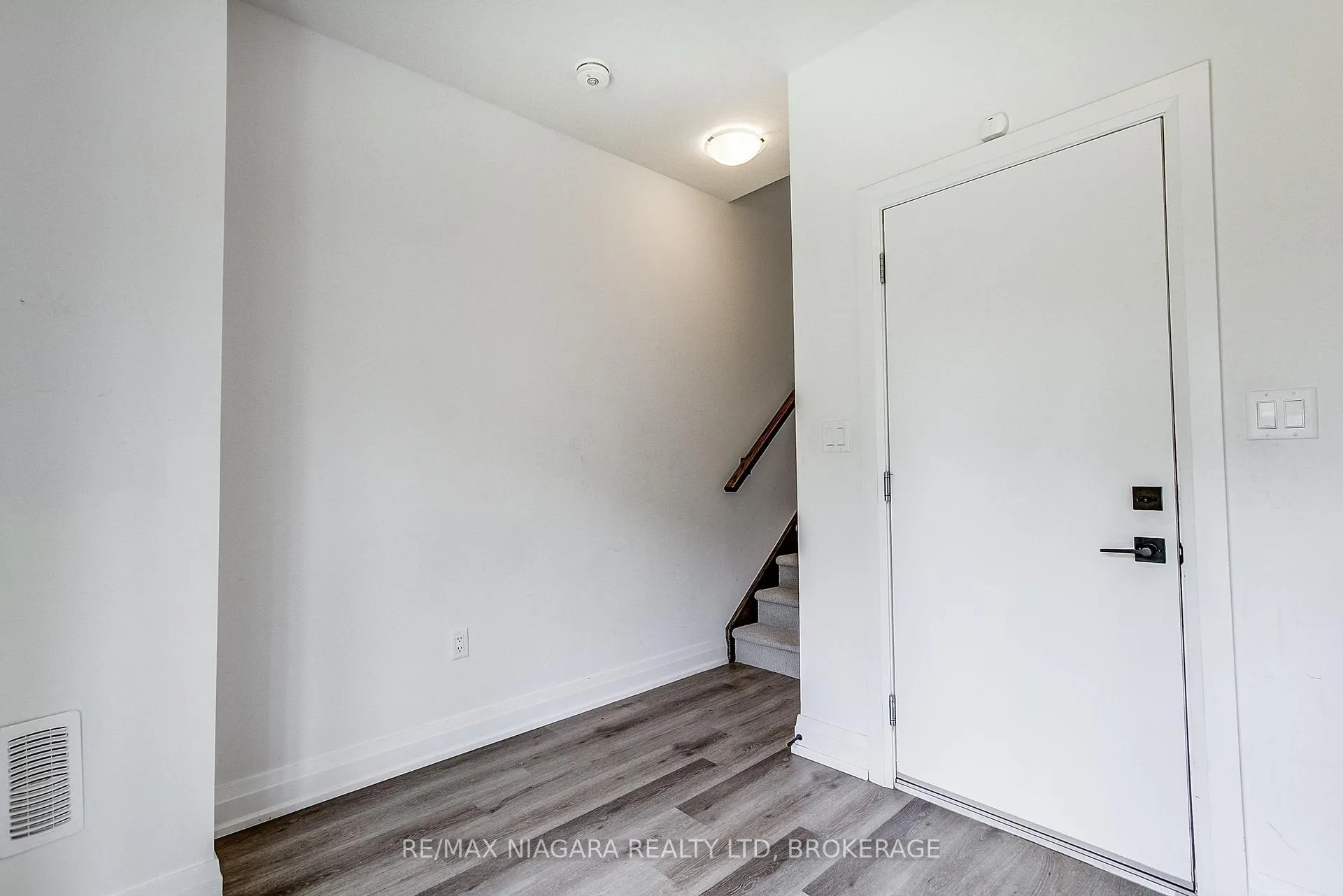 Photo 42 of Unit 58, 461 Blackburn Drive, Brantford, Empire South — HOMEH