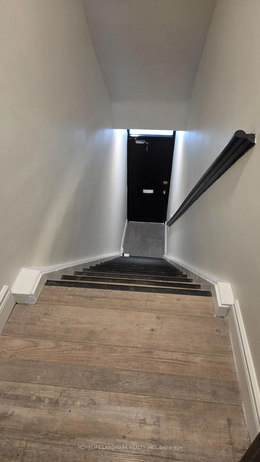 Photo 2 of Unit 1, 793 Broadview Avenue, Toronto, Playter Estates-Danforth — HOMEH