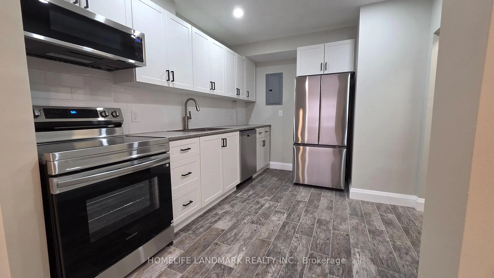 Photo 7 of Unit 1, 793 Broadview Avenue, Toronto, Playter Estates-Danforth — HOMEH