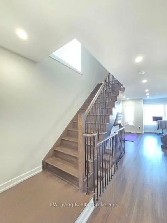 Photo 6 of 2172 Donald Cousens Parkway, Markham, Cornell — HOMEH