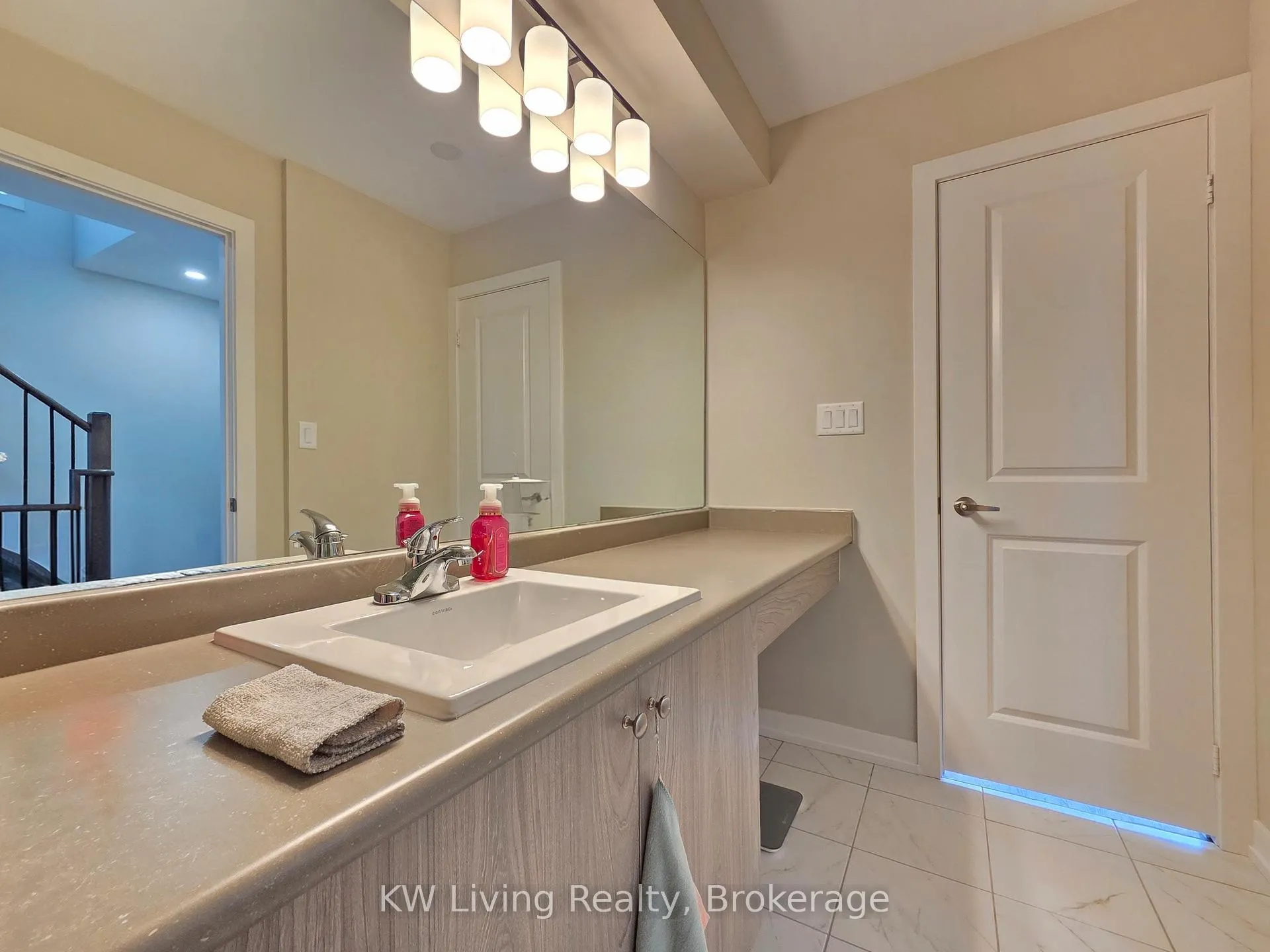 Photo 9 of 2172 Donald Cousens Parkway, Markham, Cornell — HOMEH