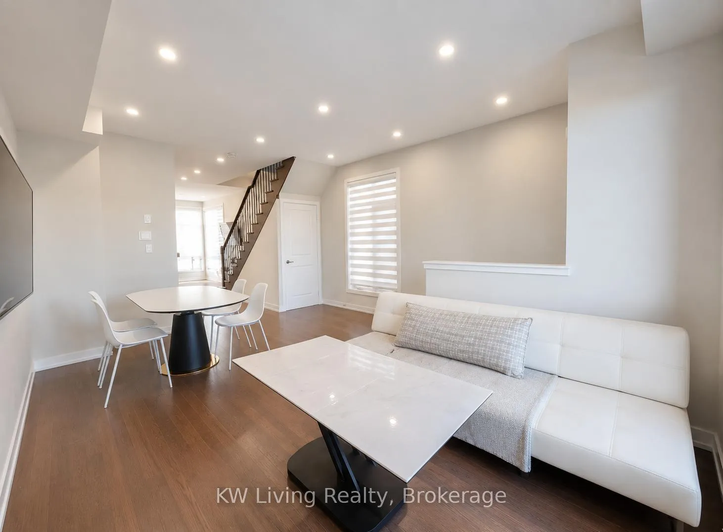 Photo 12 of 2172 Donald Cousens Parkway, Markham, Cornell — HOMEH