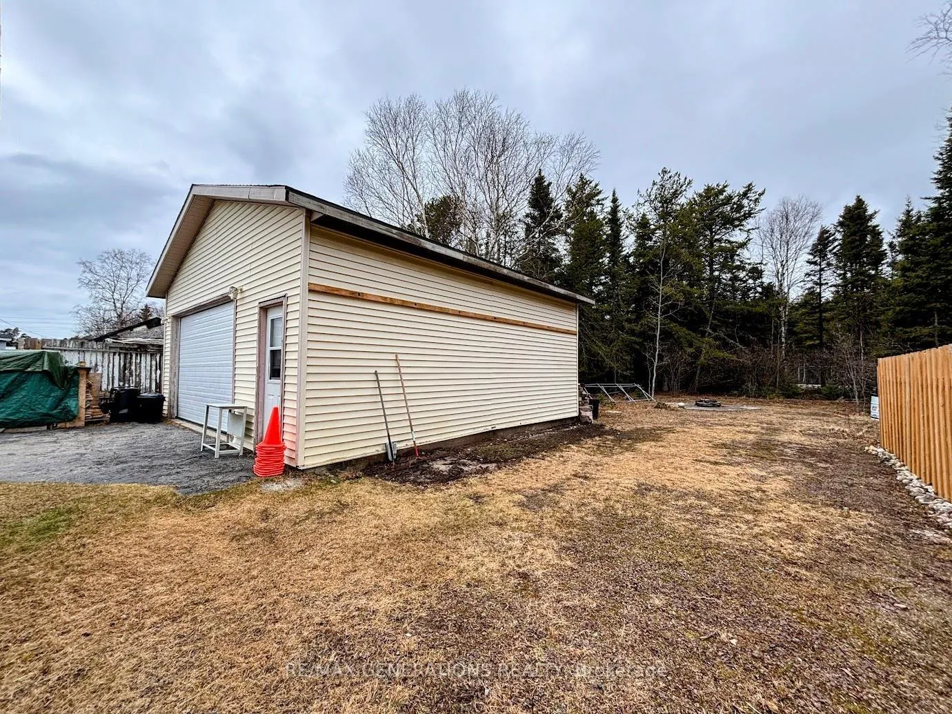 Photo 36 of 25 Coveney Street, Marathon — HOMEH