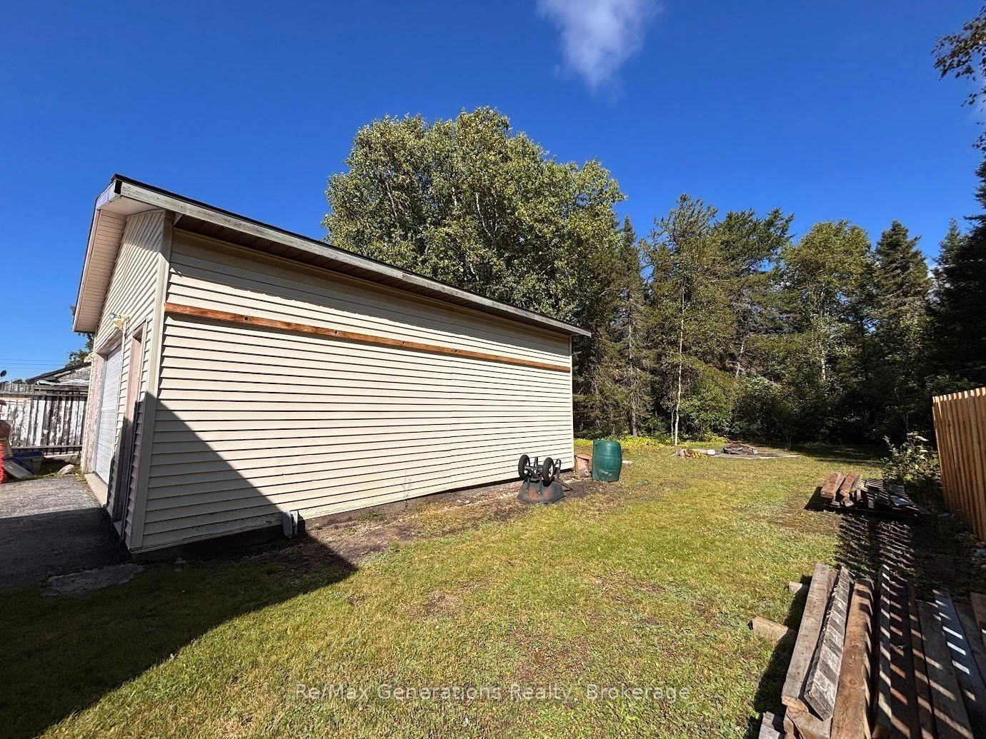 Photo 33 of 25 Coveney Street, Marathon — HOMEH