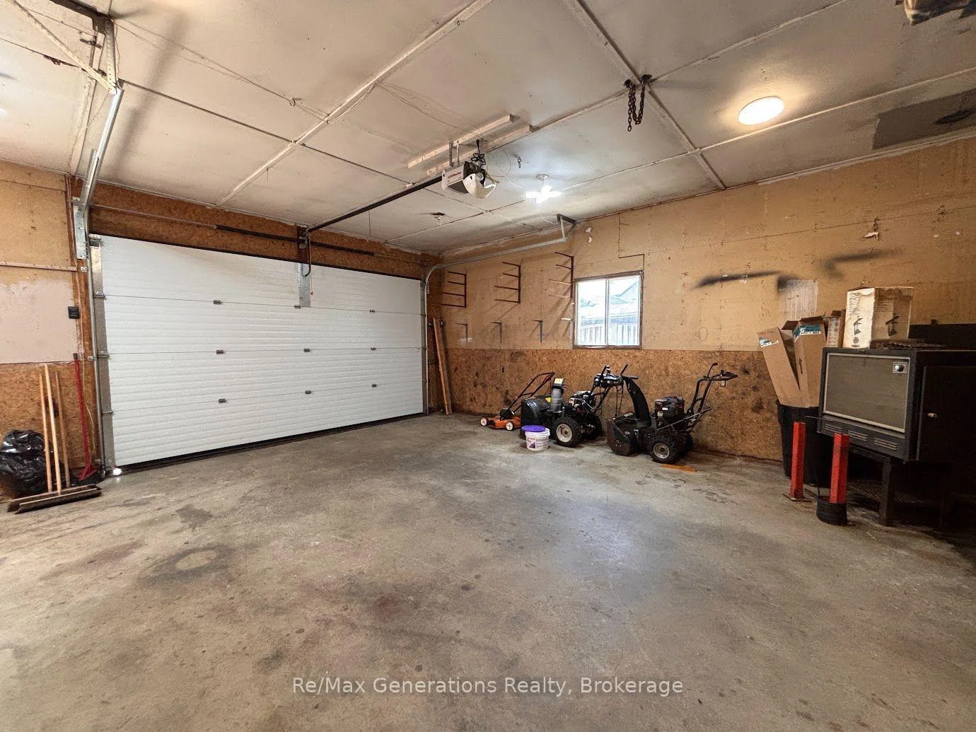 Photo 41 of 25 Coveney Street, Marathon — HOMEH