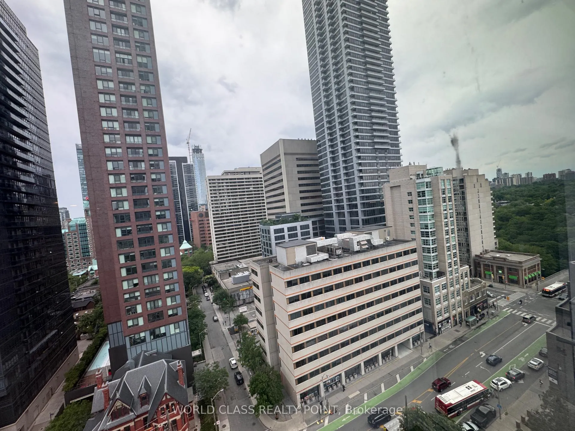 Photo 10 of Unit 1503, 609 Sherbourne Street, Toronto, North St. James Town — HOMEH