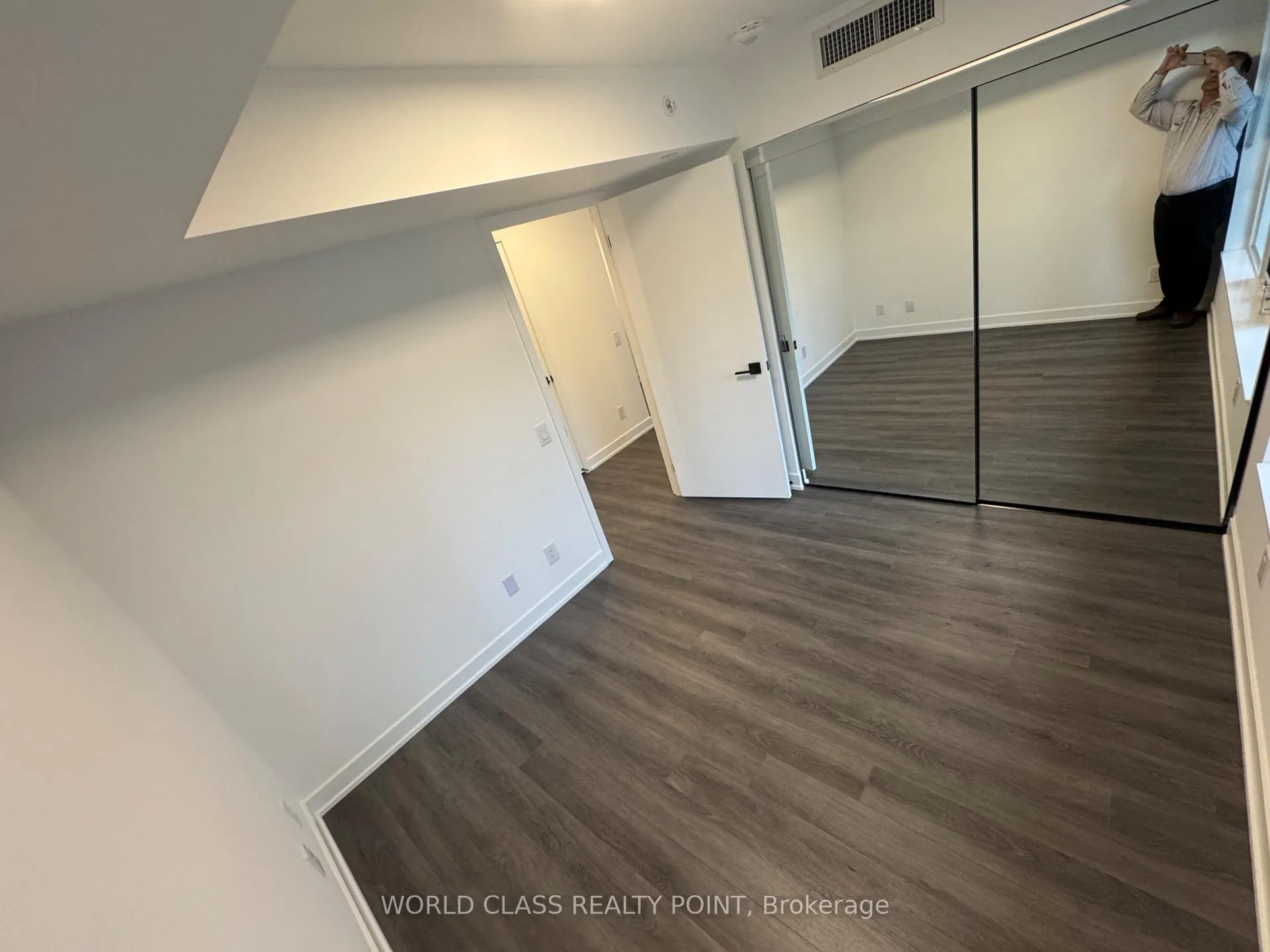 Photo 11 of Unit 1503, 609 Sherbourne Street, Toronto, North St. James Town — HOMEH