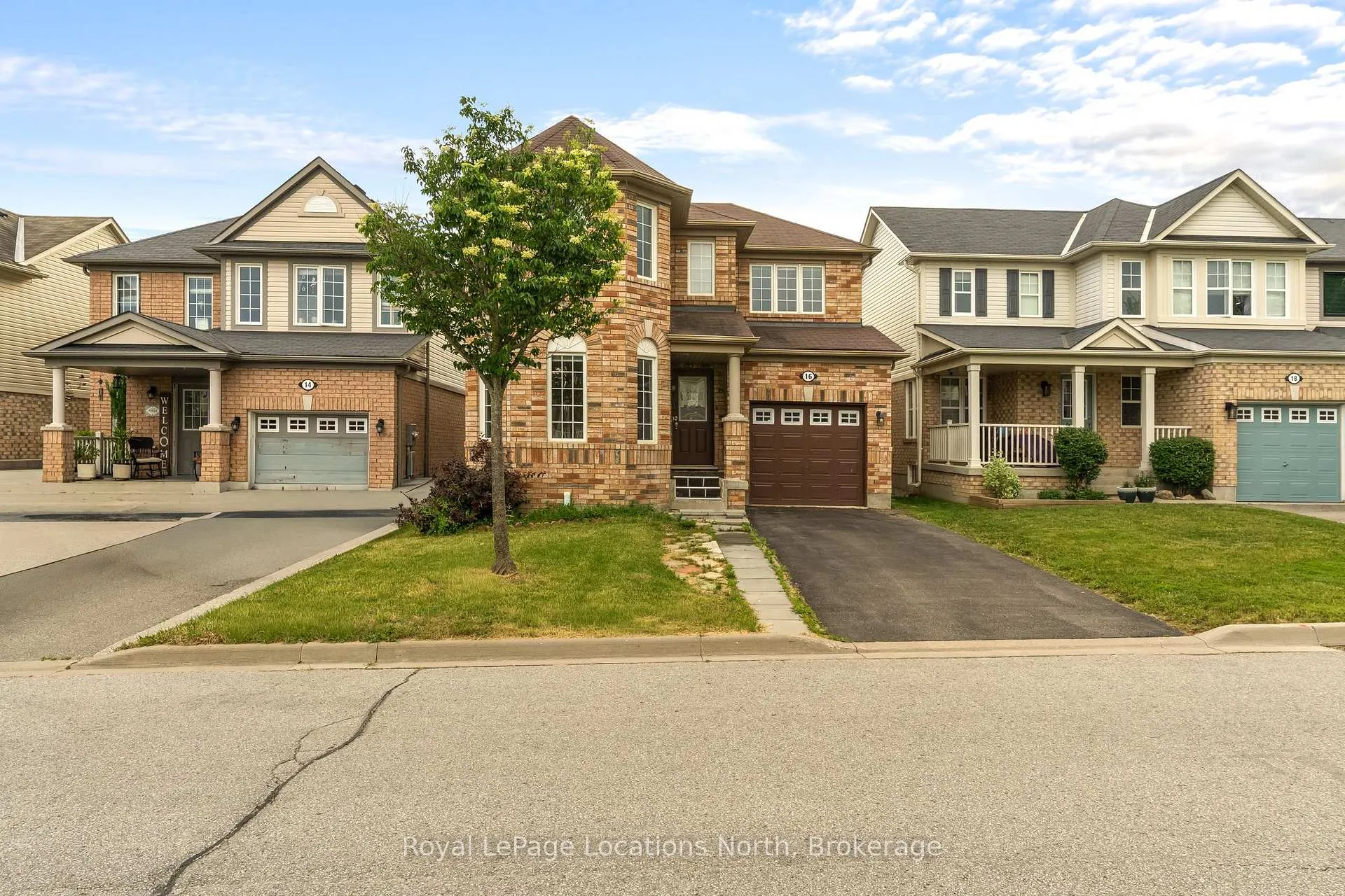 Photo 2 of 16 Ferris Lane, New Tecumseth, Alliston — HOMEH