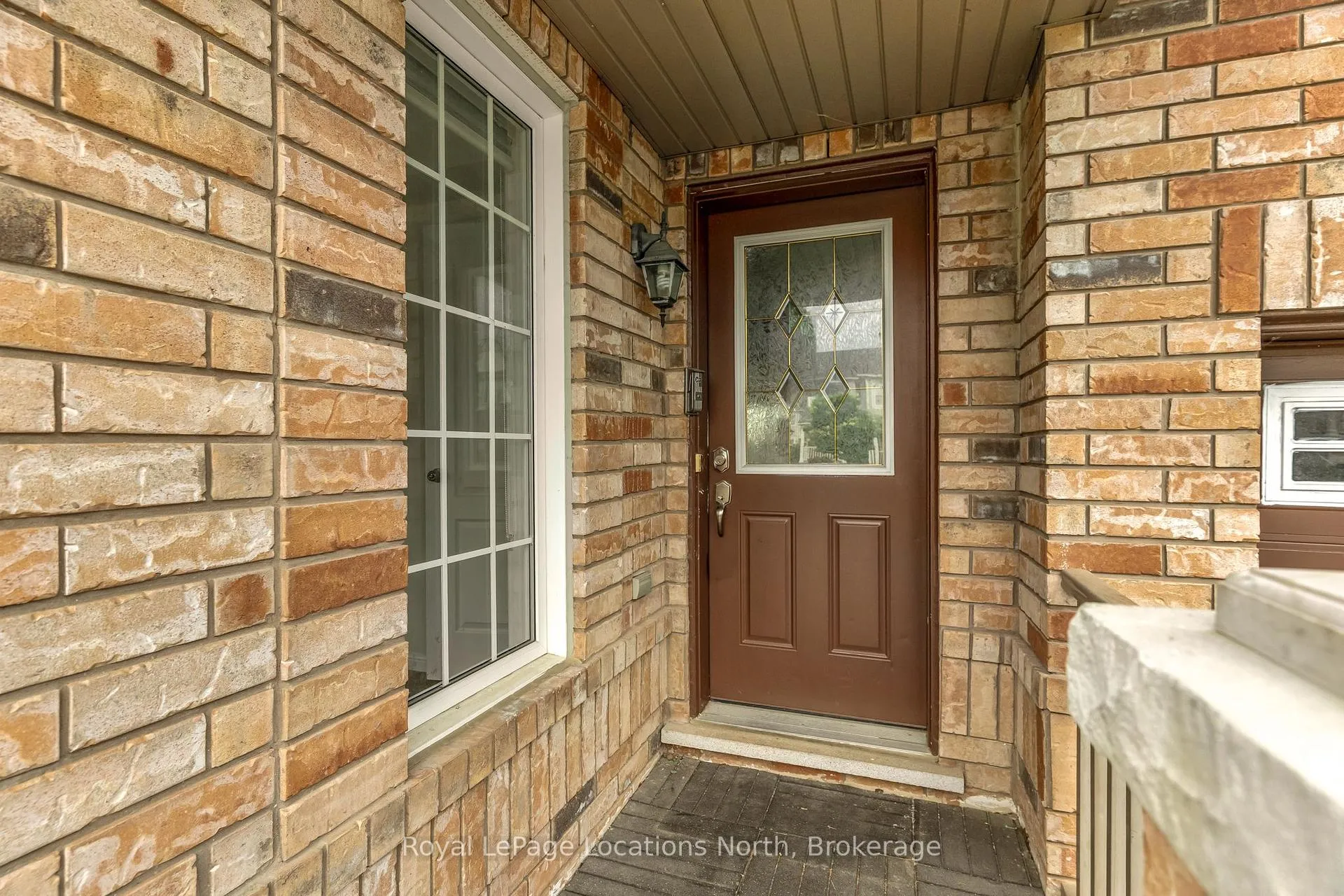 Photo 3 of 16 Ferris Lane, New Tecumseth, Alliston — HOMEH