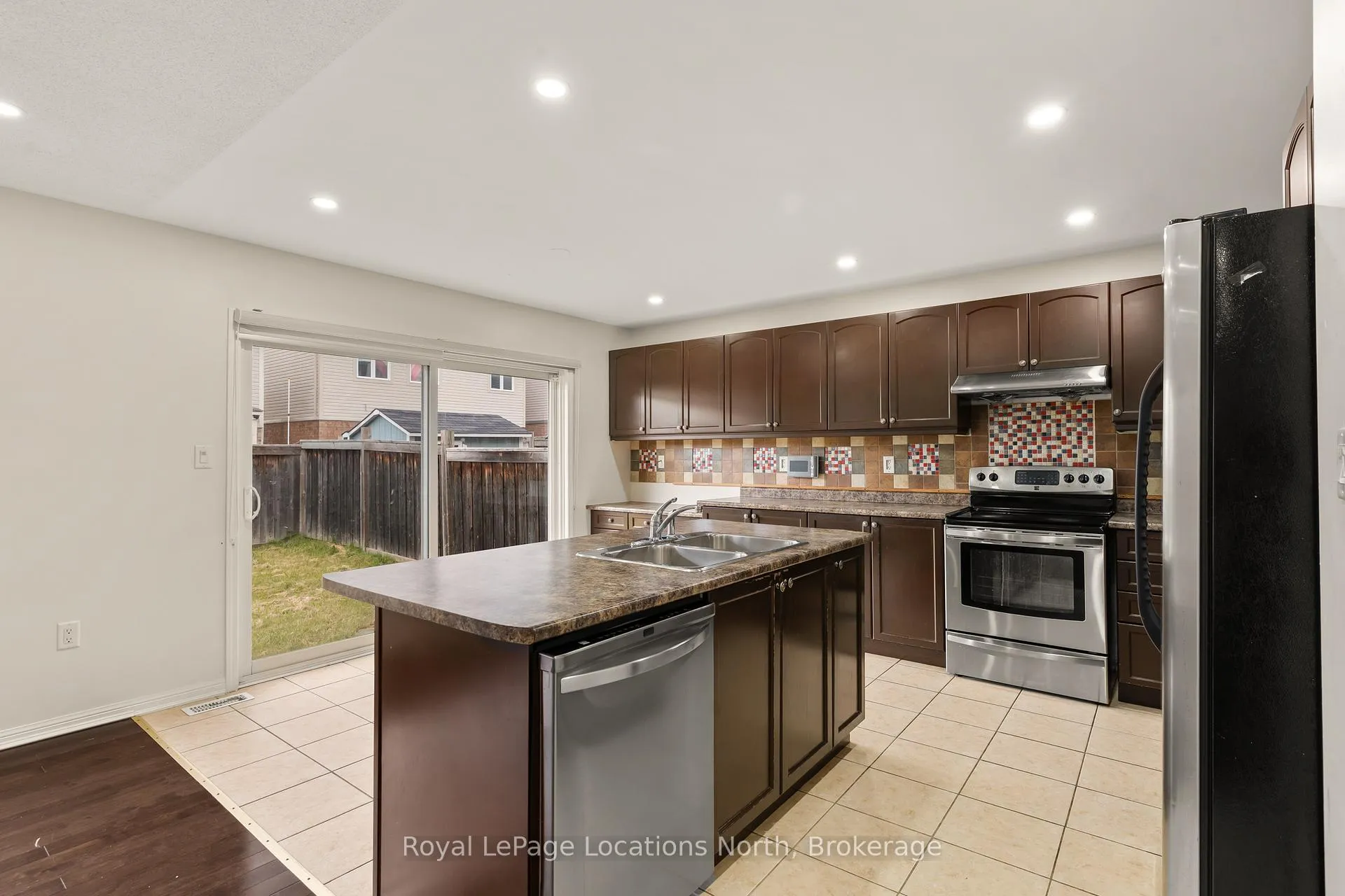 Photo 15 of 16 Ferris Lane, New Tecumseth, Alliston — HOMEH