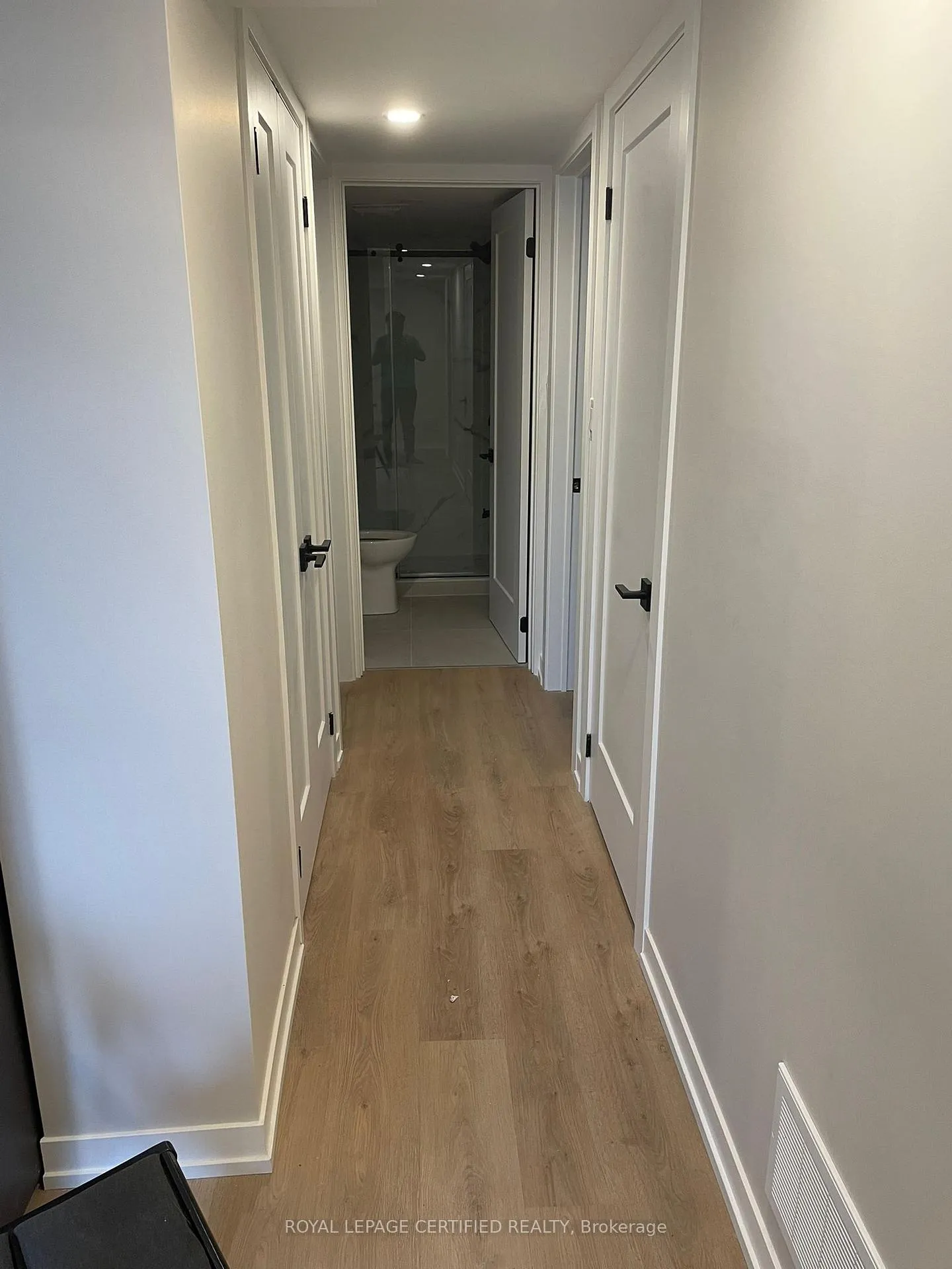 Photo 4 of 48 Frances Avenue, Etobicoke, Stonegate-Queensway — HOMEH