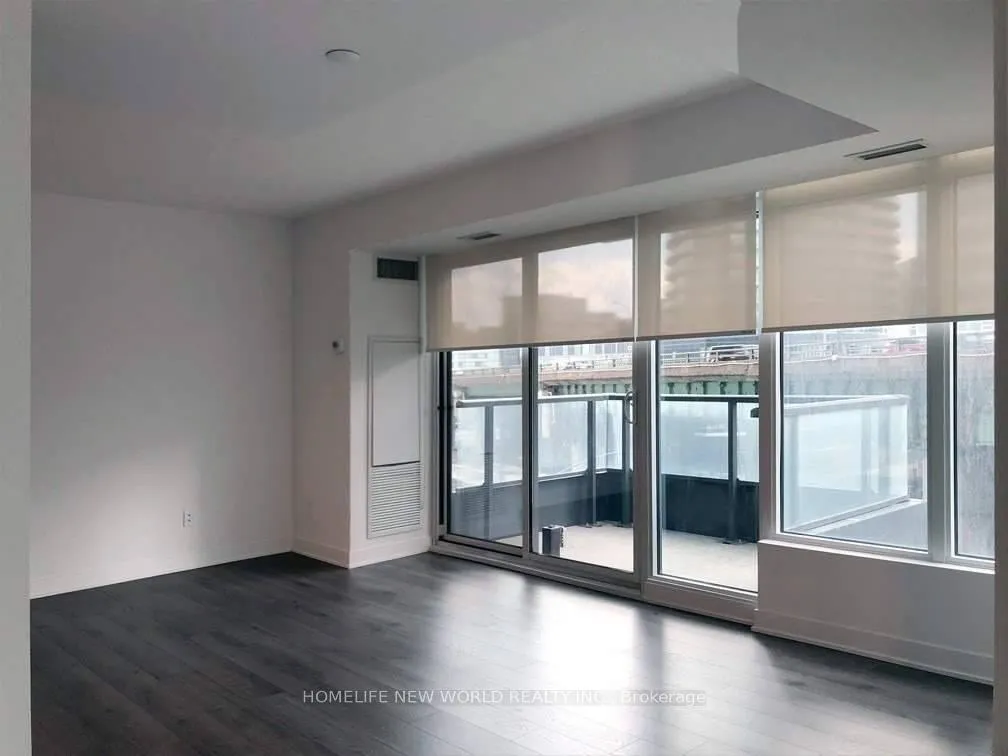 Photo 2 of Unit 1502, 70 Queens Wharf Road, Toronto, Waterfront Communities — HOMEH