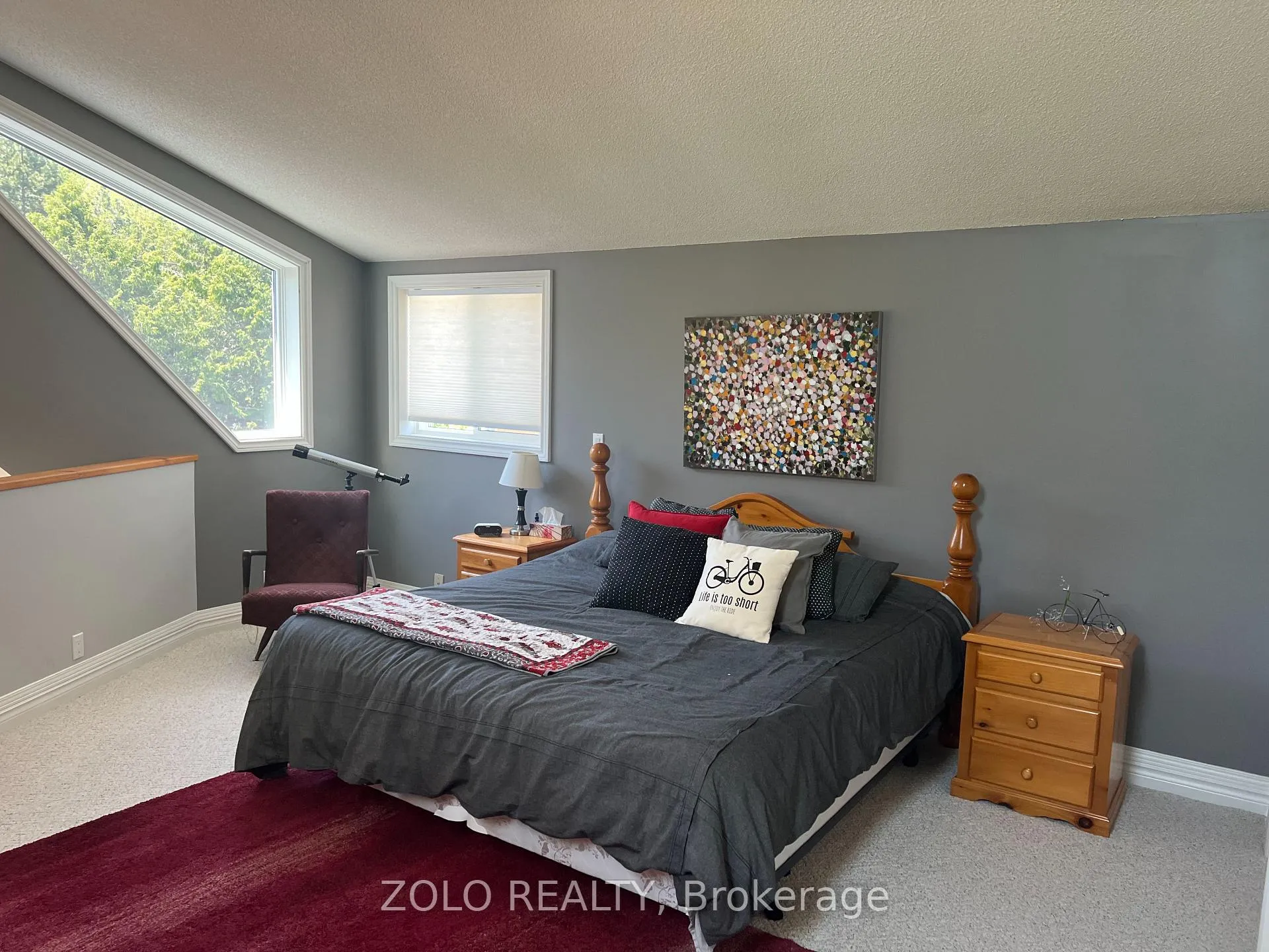 Photo 11 of 112 carmichael Crescent, Blue Mountains — HOMEH