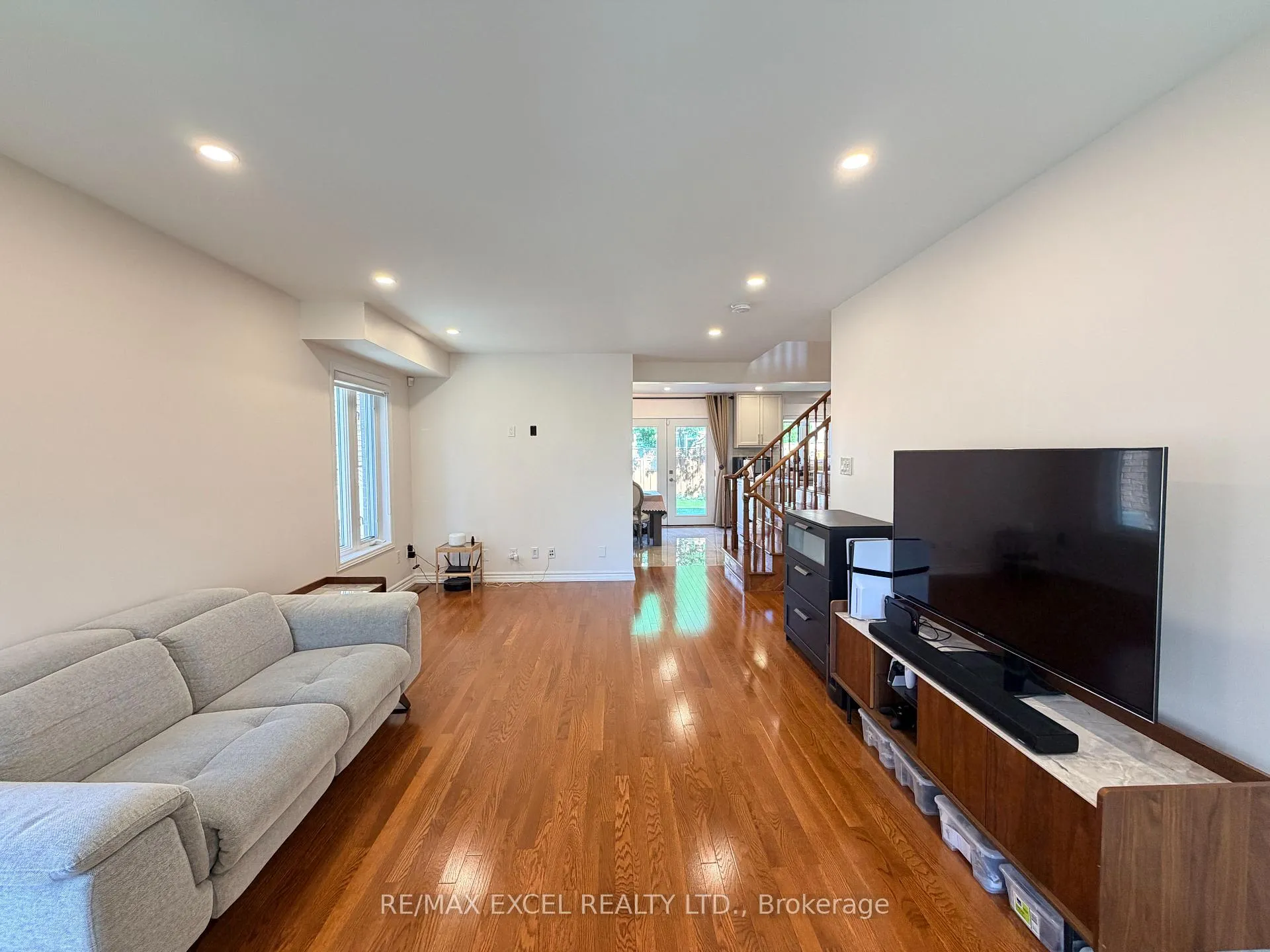 Photo 7 of 81 Alfred Paterson Drive, Markham, Greensborough — HOMEH