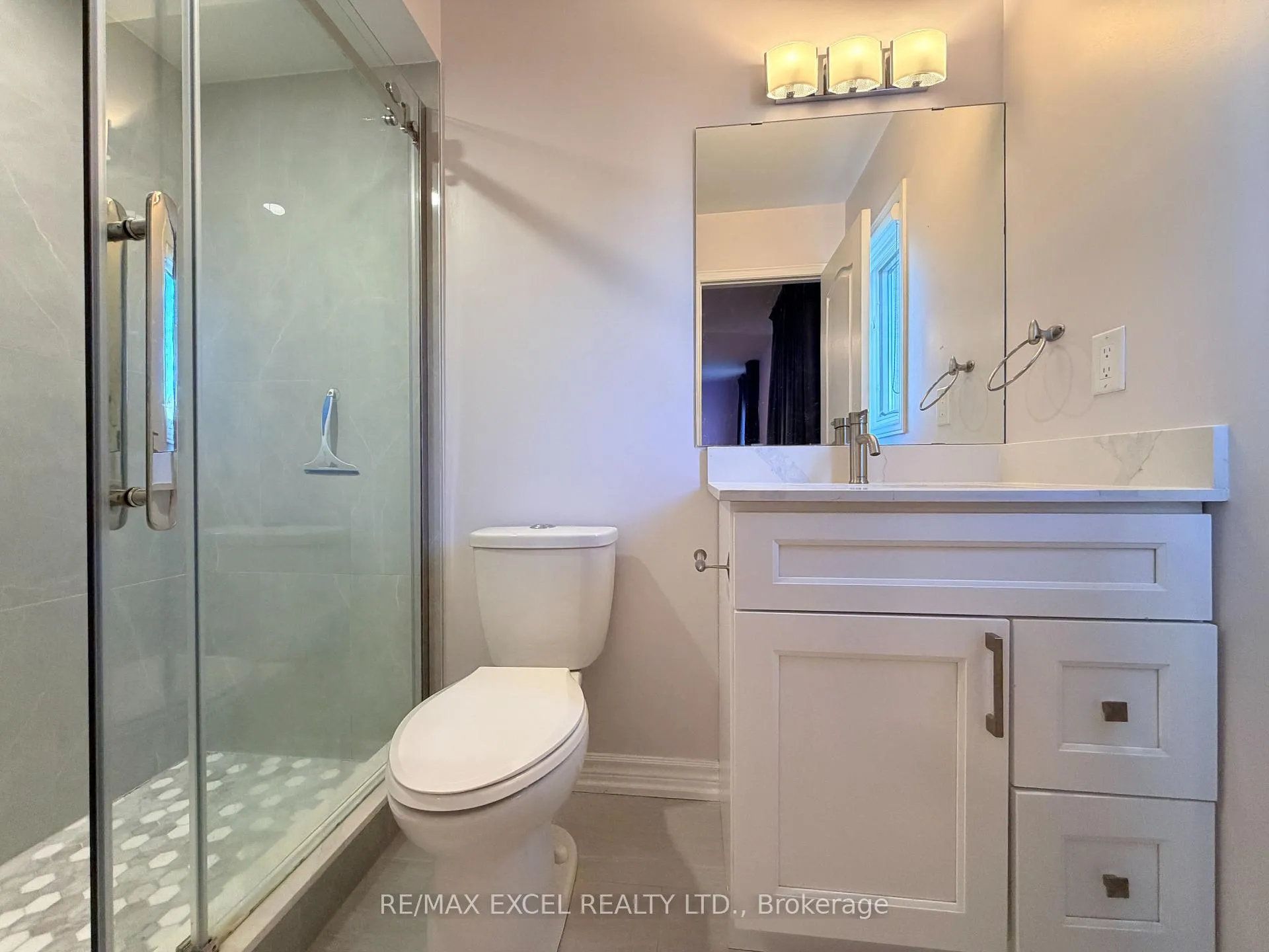 Photo 12 of 81 Alfred Paterson Drive, Markham, Greensborough — HOMEH