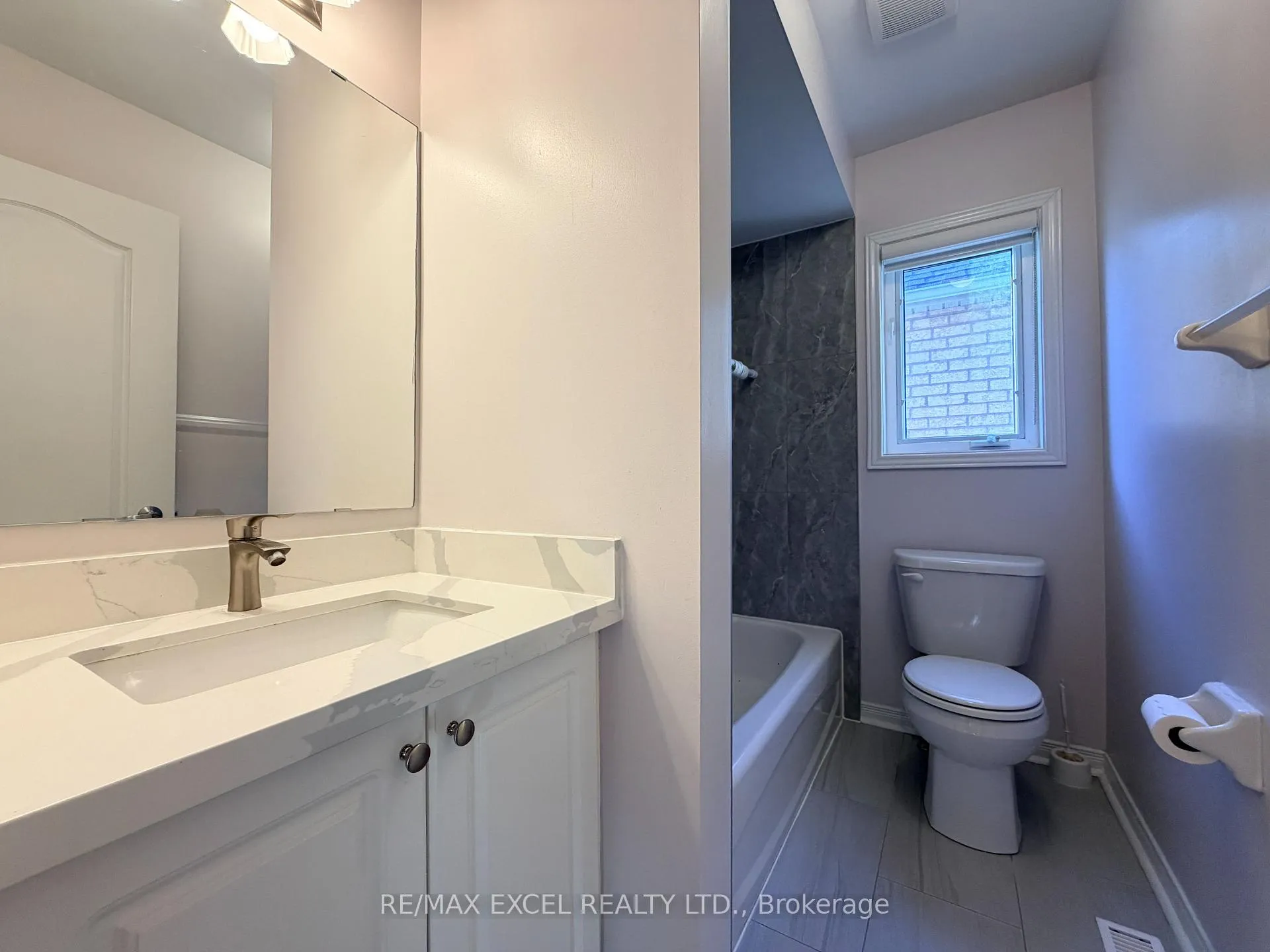 Photo 13 of 81 Alfred Paterson Drive, Markham, Greensborough — HOMEH