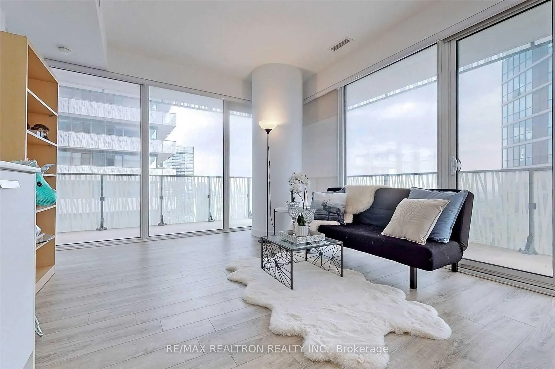 Photo 3 of Unit 3902, 42 Charles Street E, Toronto, Church-Yonge Corridor — HOMEH