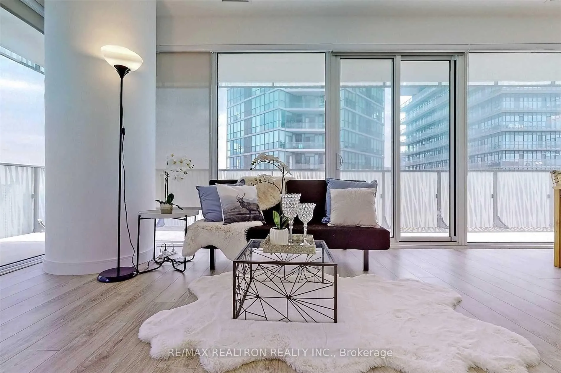 Photo 4 of Unit 3902, 42 Charles Street E, Toronto, Church-Yonge Corridor — HOMEH