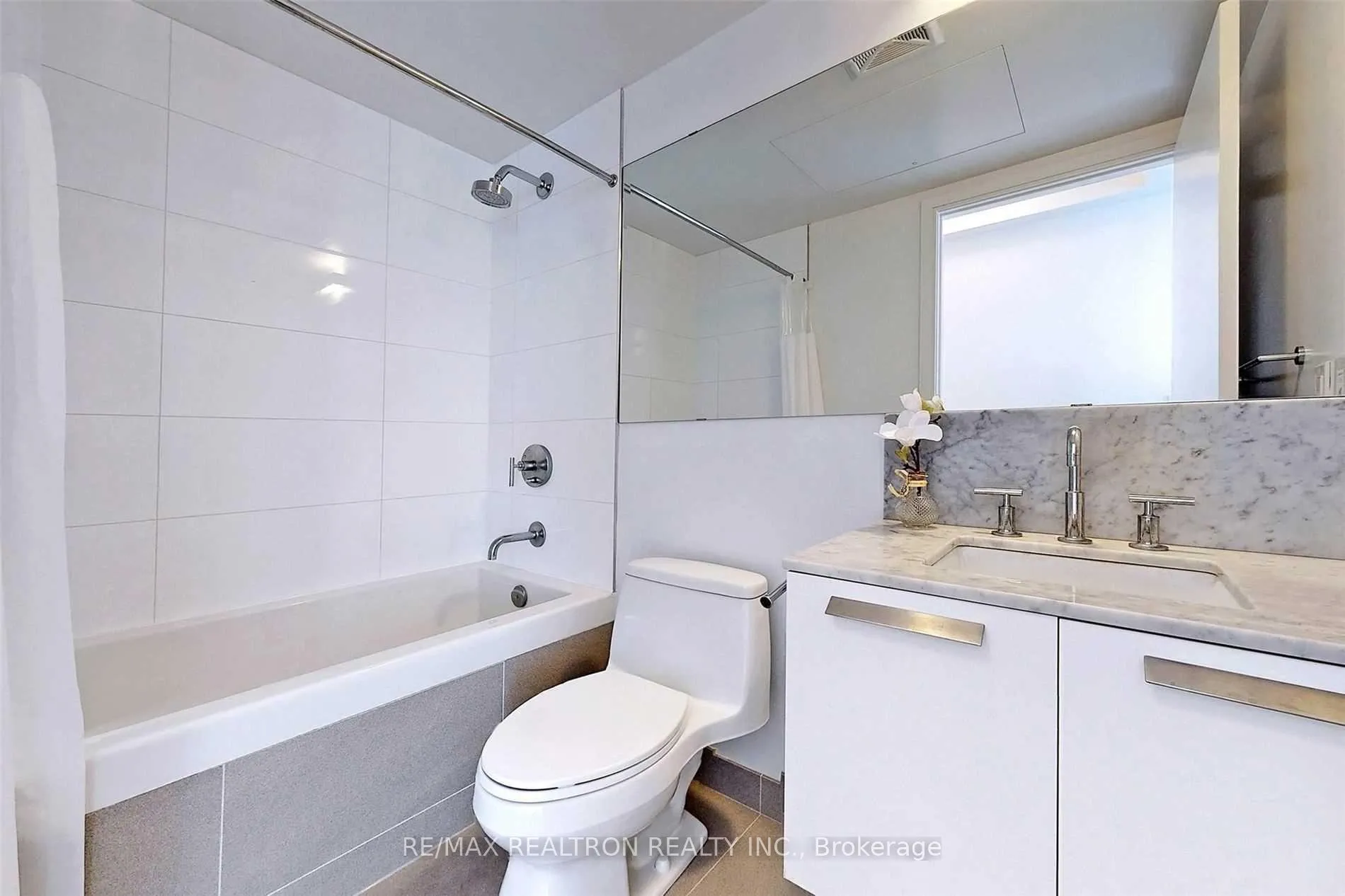 Photo 11 of Unit 3902, 42 Charles Street E, Toronto, Church-Yonge Corridor — HOMEH