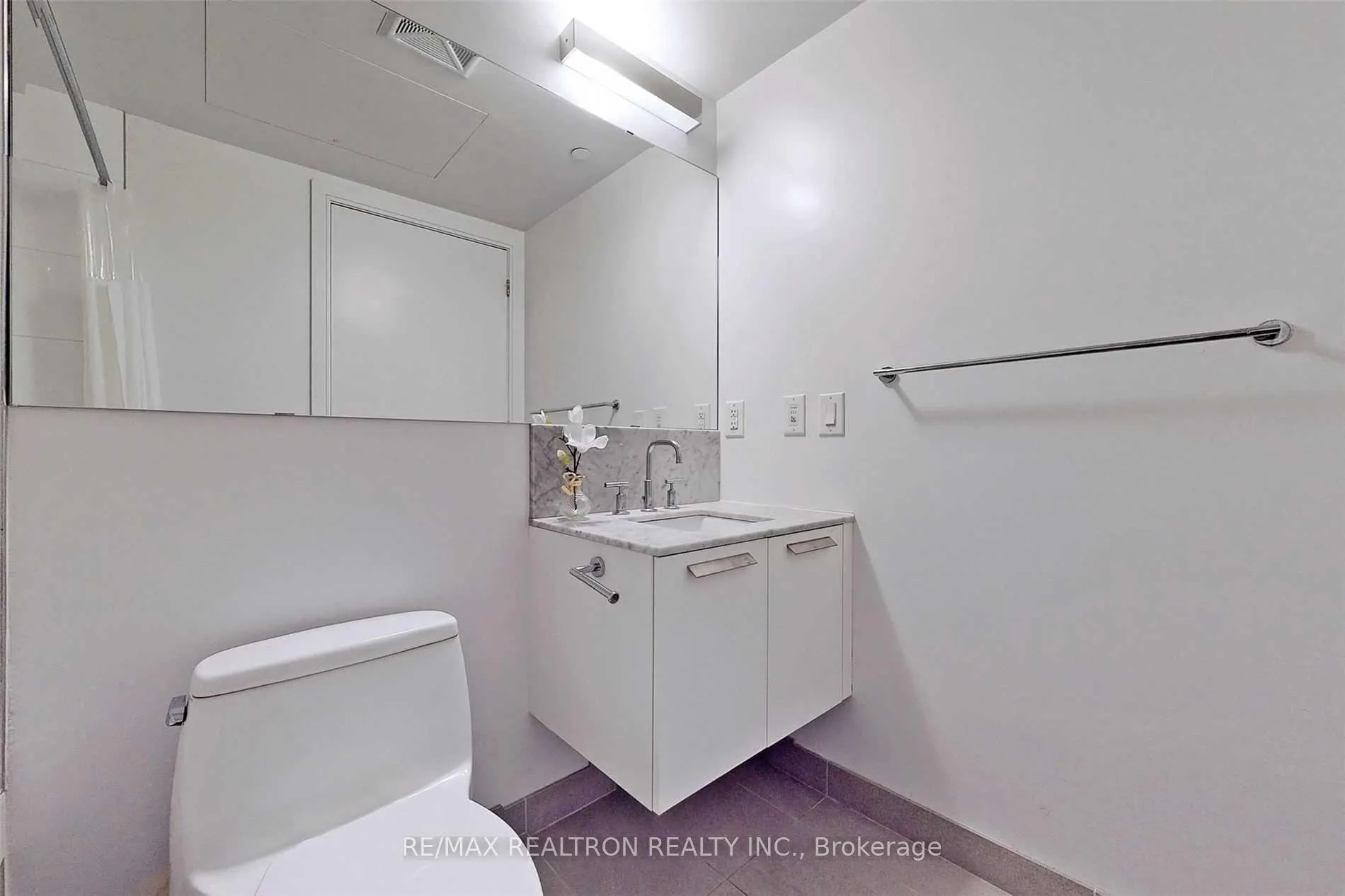 Photo 12 of Unit 3902, 42 Charles Street E, Toronto, Church-Yonge Corridor — HOMEH