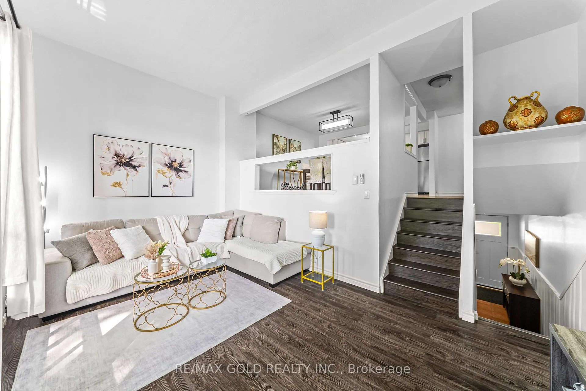 Photo 16 of 10 Darras Court, Brampton, Southgate — HOMEH