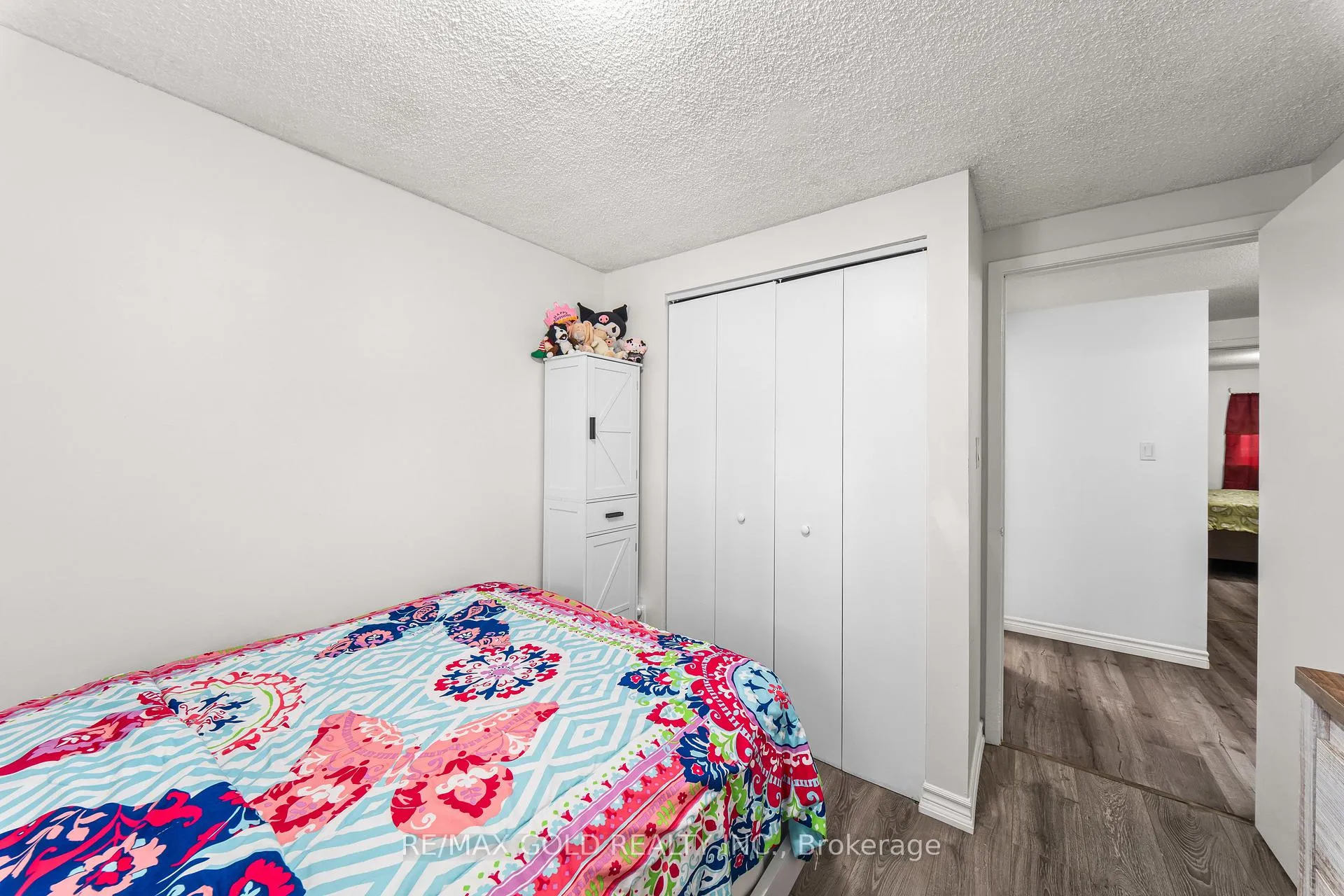 Photo 32 of 10 Darras Court, Brampton, Southgate — HOMEH