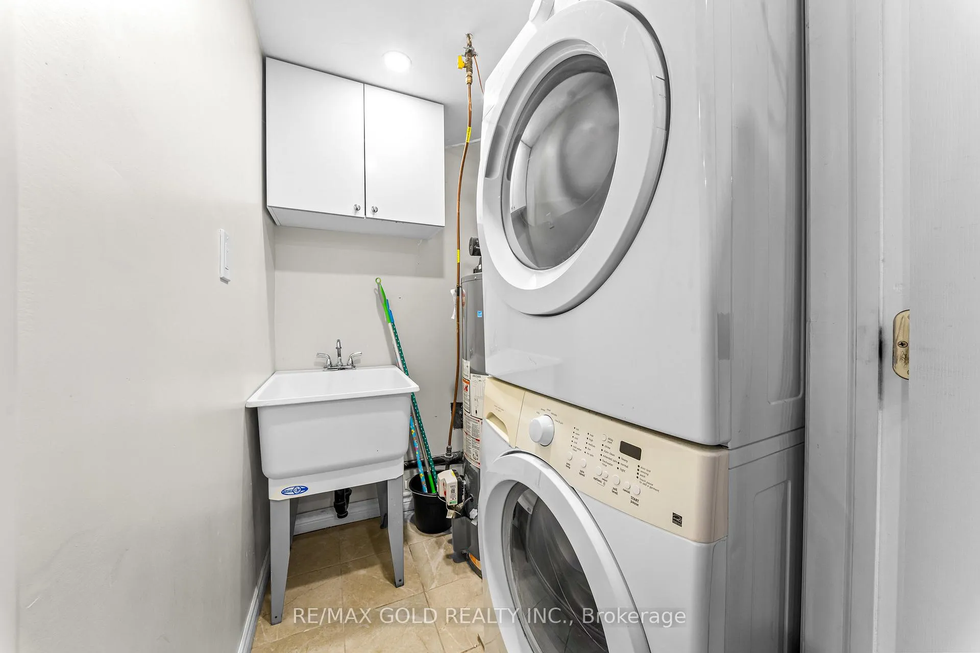 Photo 41 of 10 Darras Court, Brampton, Southgate — HOMEH