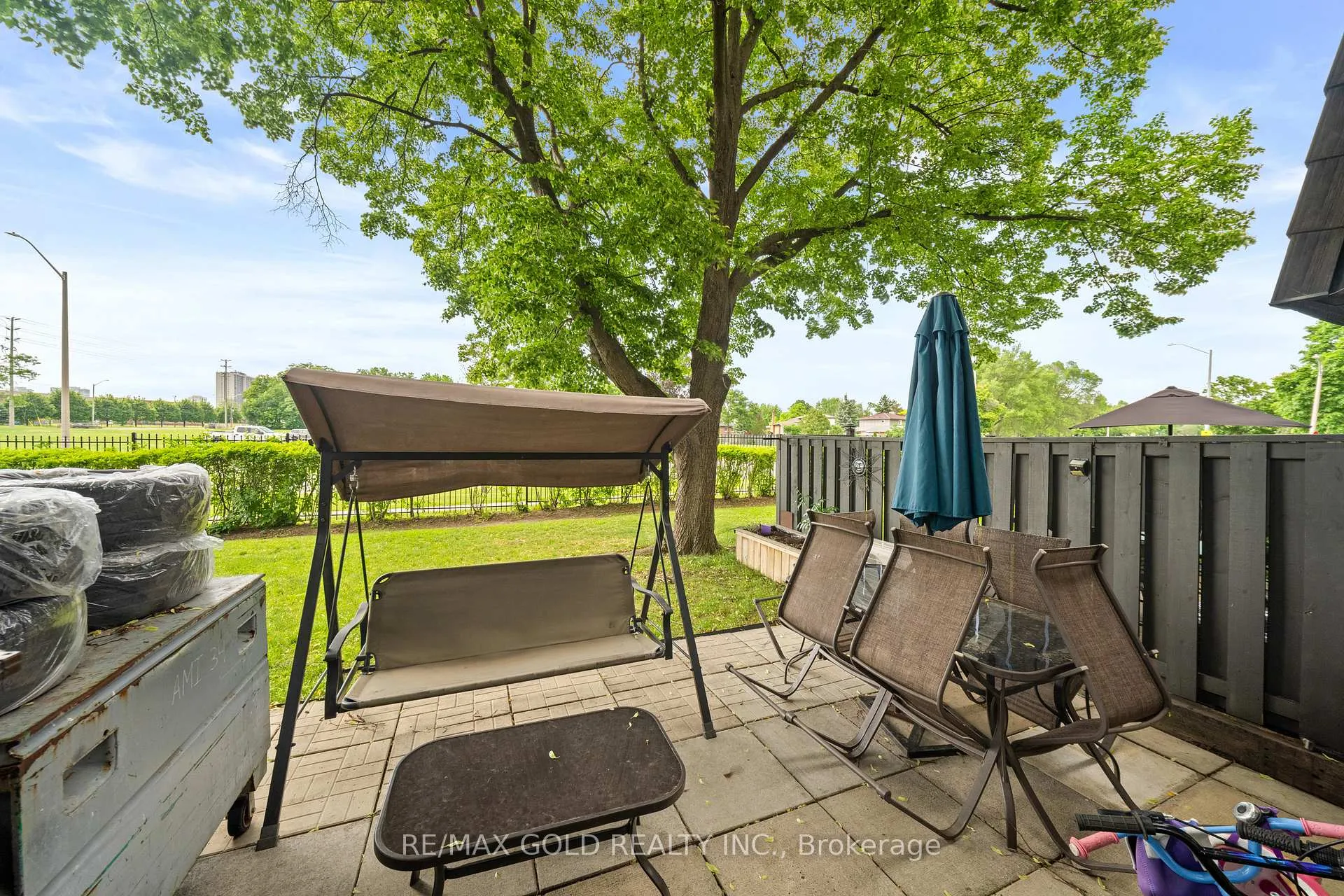 Photo 42 of 10 Darras Court, Brampton, Southgate — HOMEH