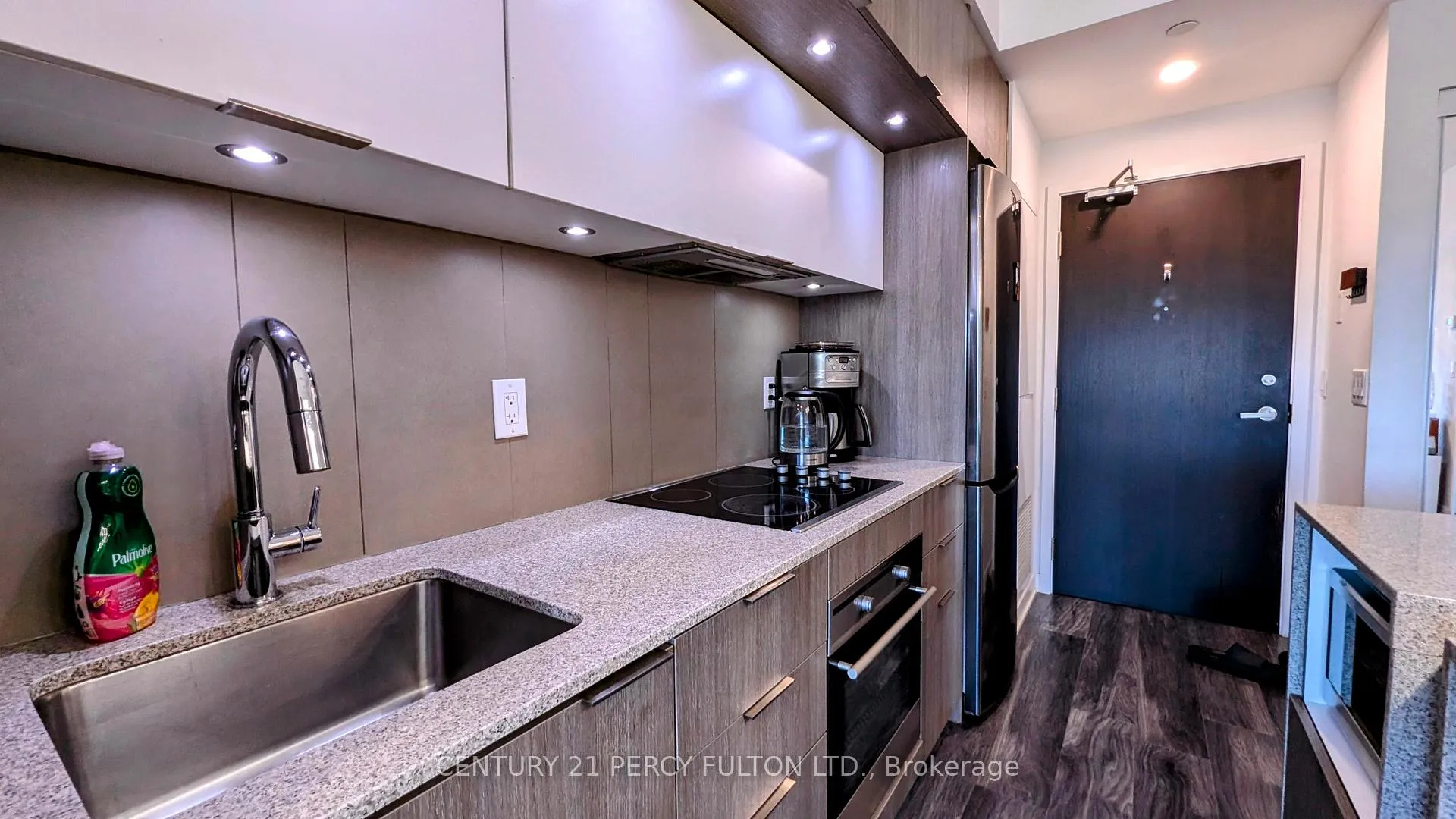 Photo 5 of Unit 723, 170 Sumach Street, Toronto, Regent Park — HOMEH