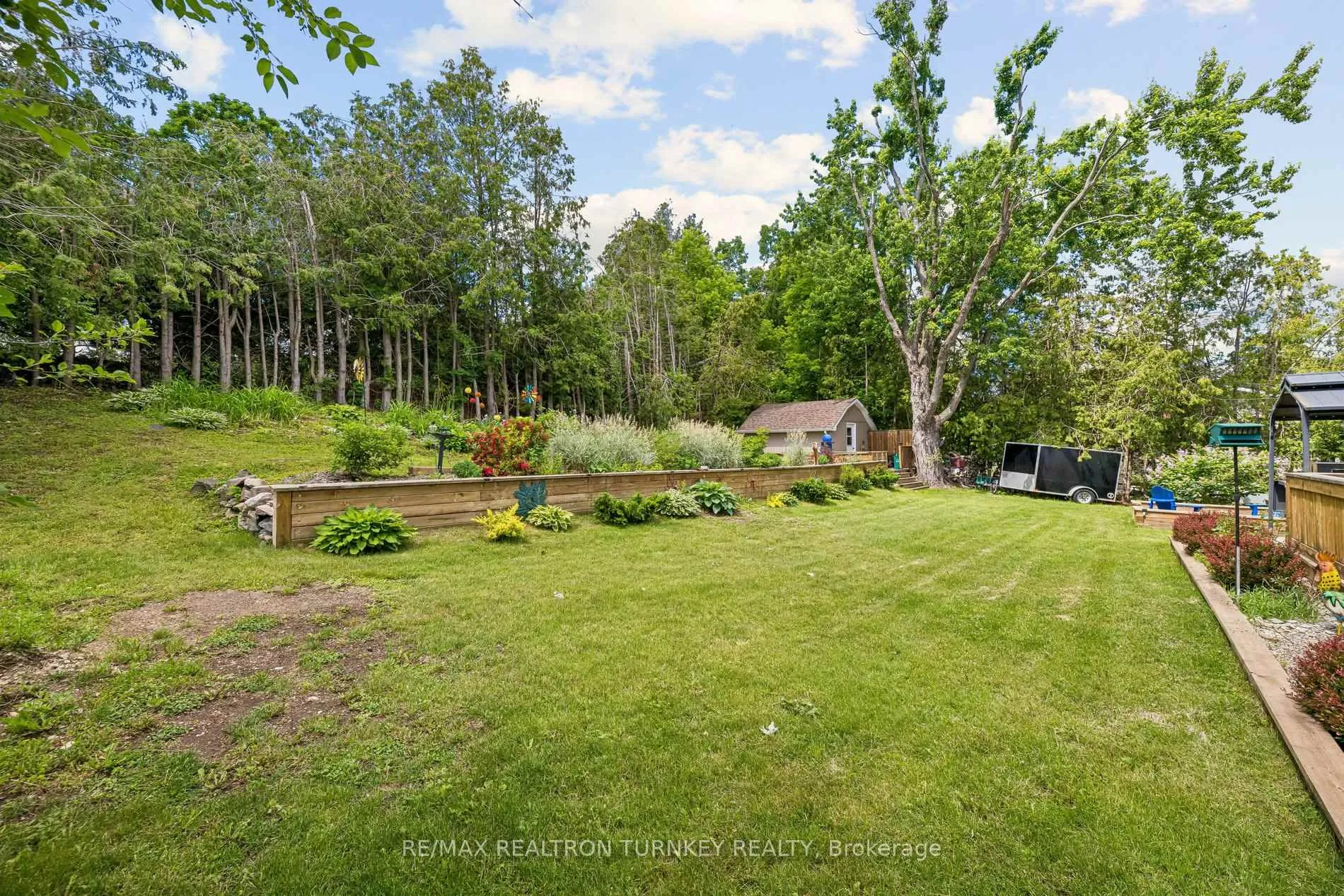 Photo 34 of 24 Princes' Street E, Kawartha Lakes, Fenelon Falls — HOMEH