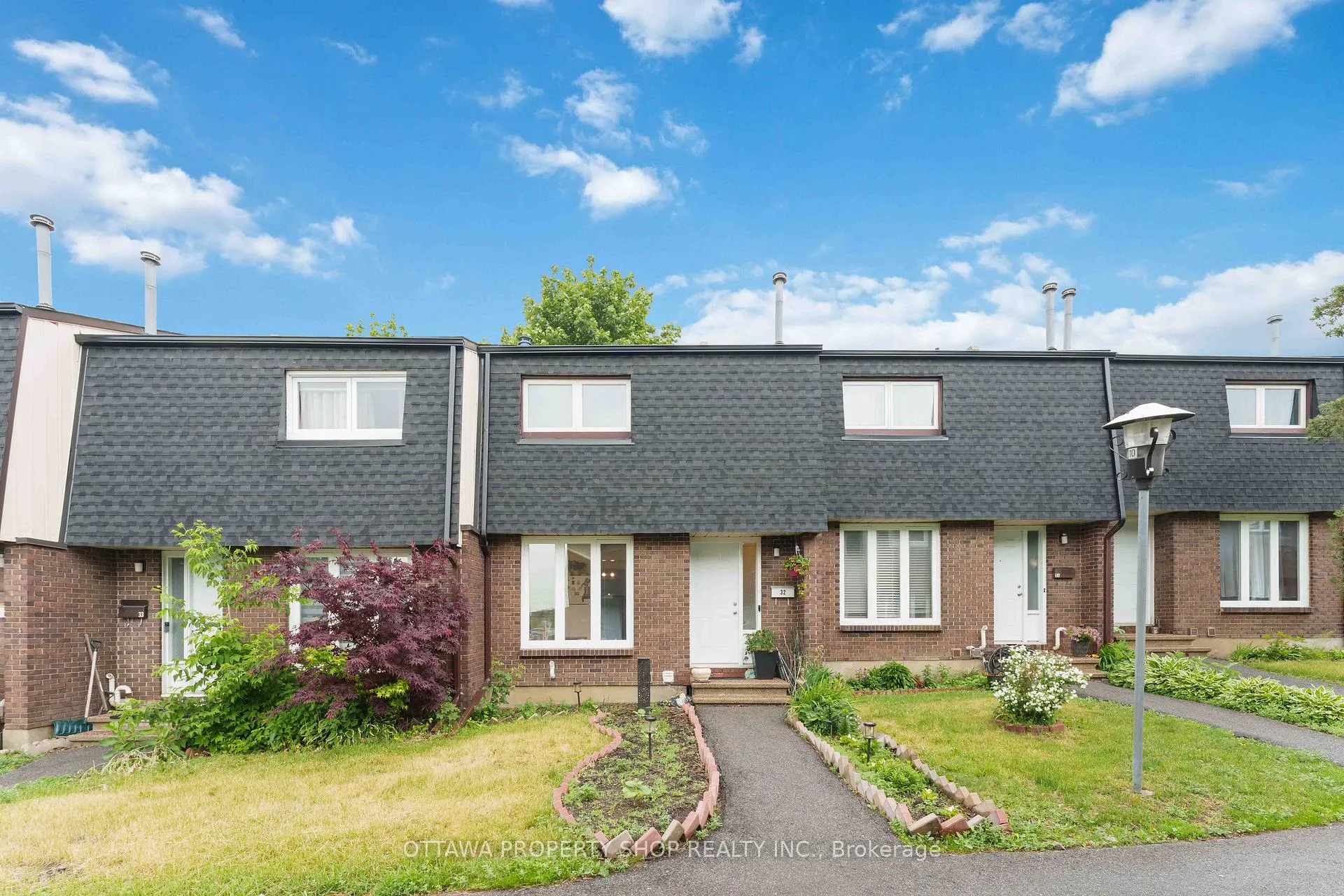 Front of Unit 32, 3333 Mccarthy Road