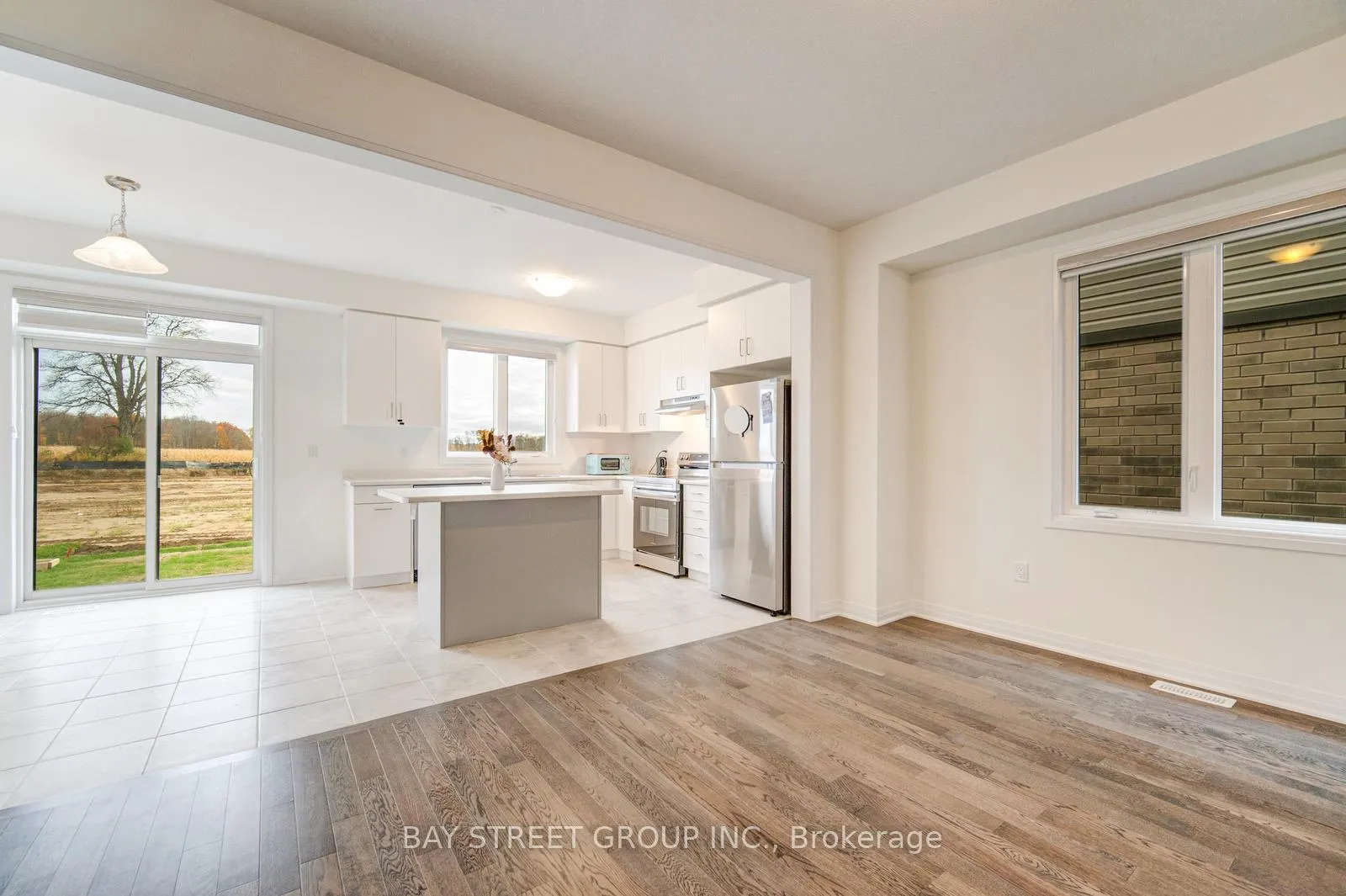 Photo 10 of 149 Wilmot Road N, Brantford — HOMEH