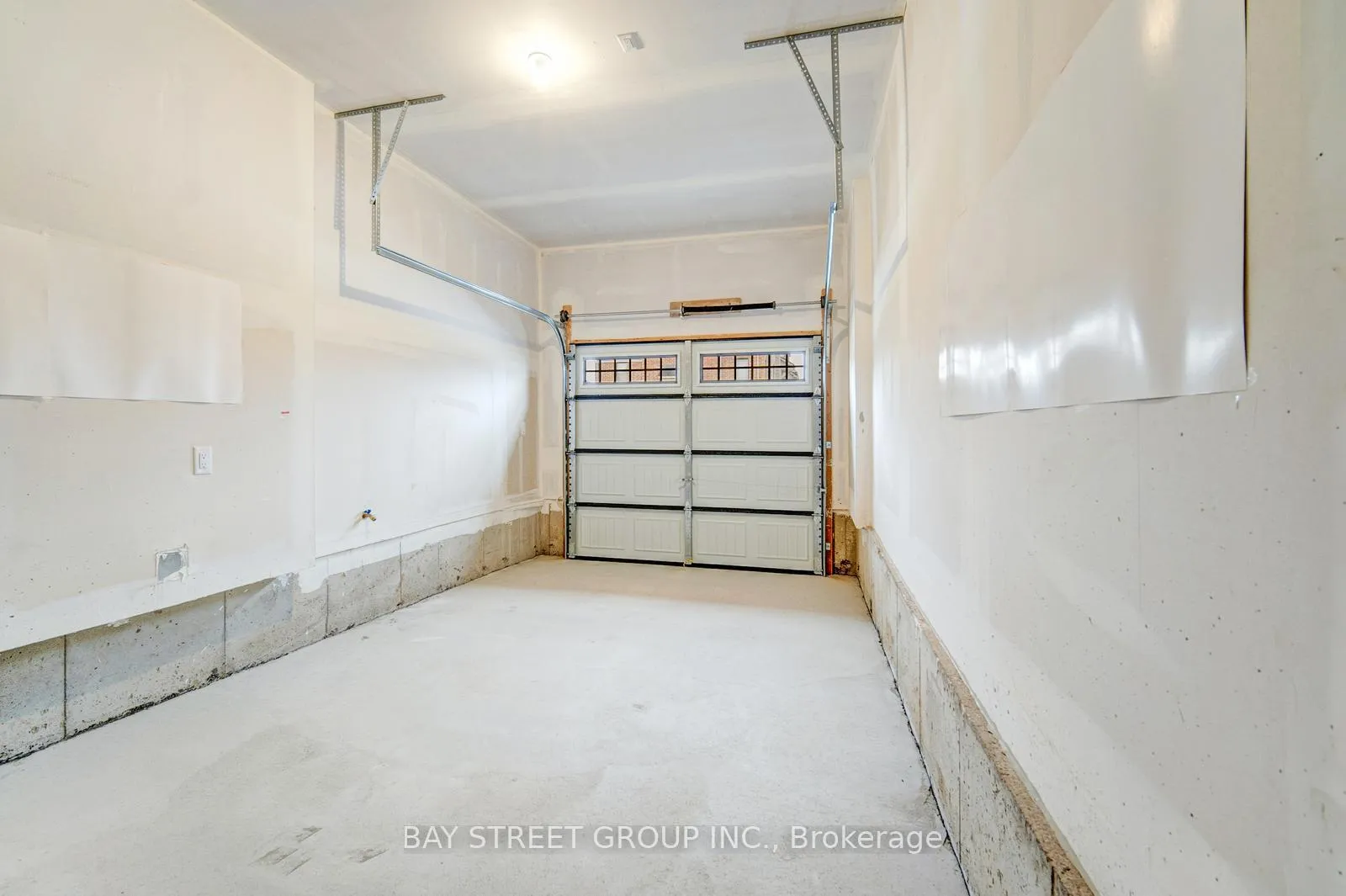 Photo 16 of 149 Wilmot Road N, Brantford — HOMEH