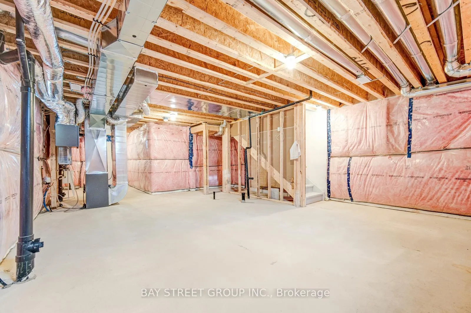 Photo 34 of 149 Wilmot Road N, Brantford — HOMEH