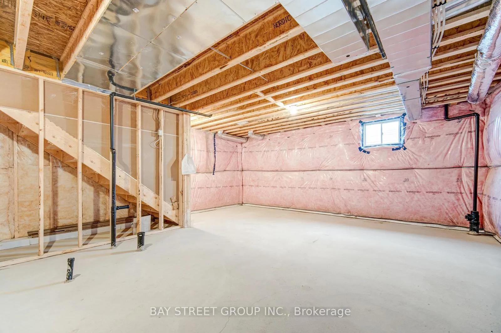 Photo 35 of 149 Wilmot Road N, Brantford — HOMEH