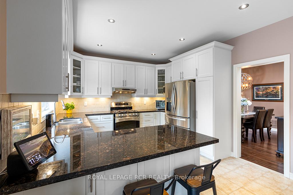 Photo 9 of 32 Borland Crescent, Caledon, Caledon East — HOMEH