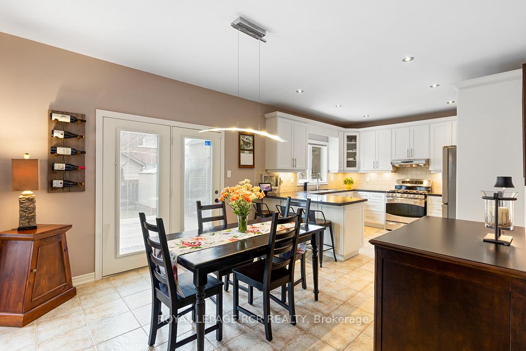 Photo 12 of 32 Borland Crescent, Caledon, Caledon East — HOMEH