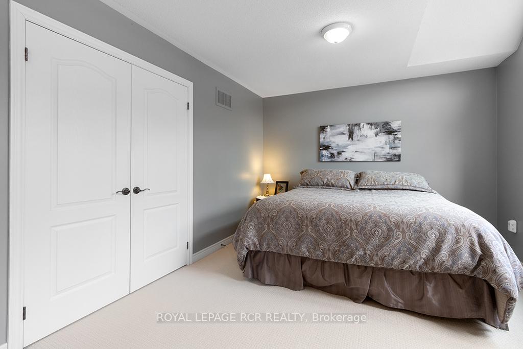Photo 30 of 32 Borland Crescent, Caledon, Caledon East — HOMEH