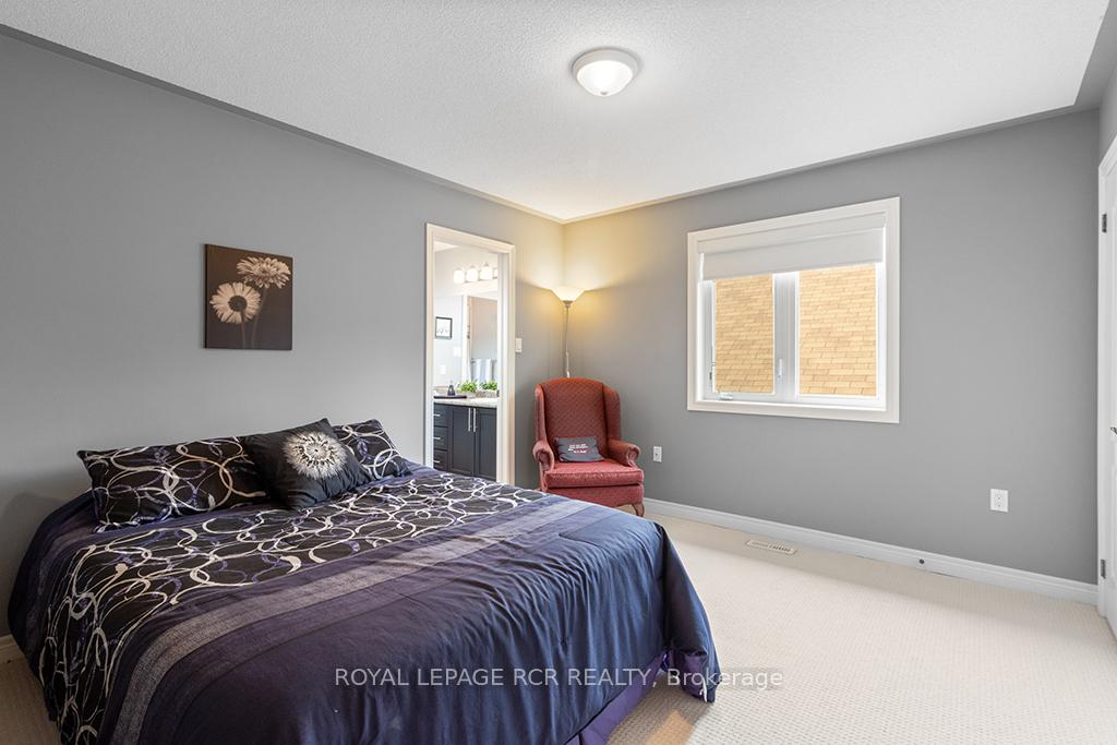 Photo 37 of 32 Borland Crescent, Caledon, Caledon East — HOMEH