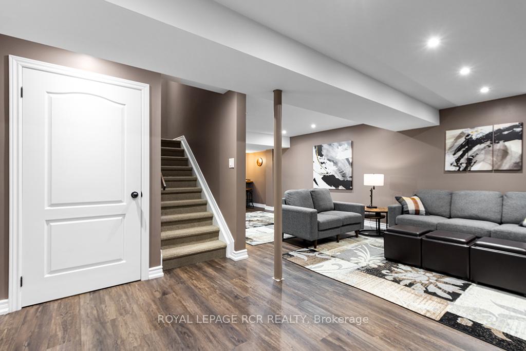 Photo 39 of 32 Borland Crescent, Caledon, Caledon East — HOMEH