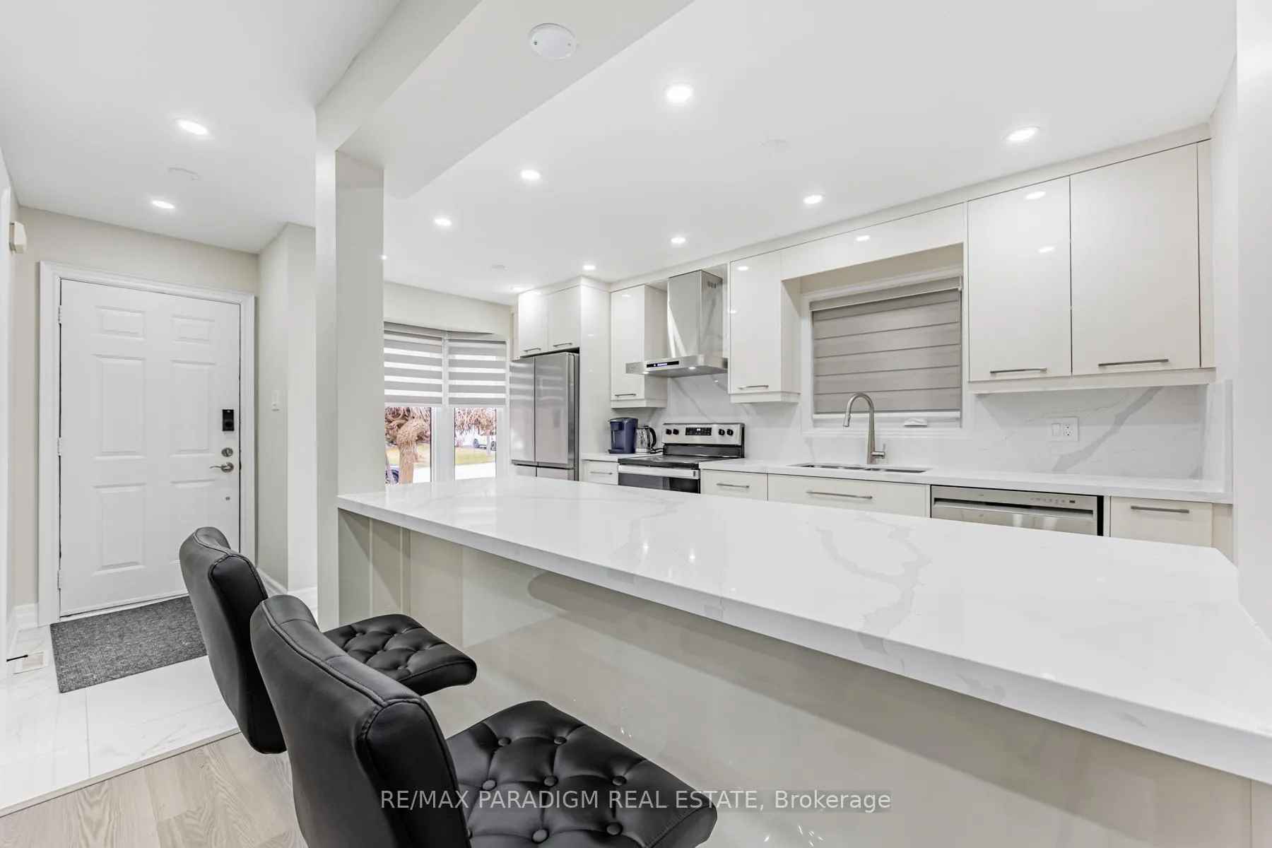 Photo 9 of 612 Flavelle Court, Pickering, Amberlea — HOMEH