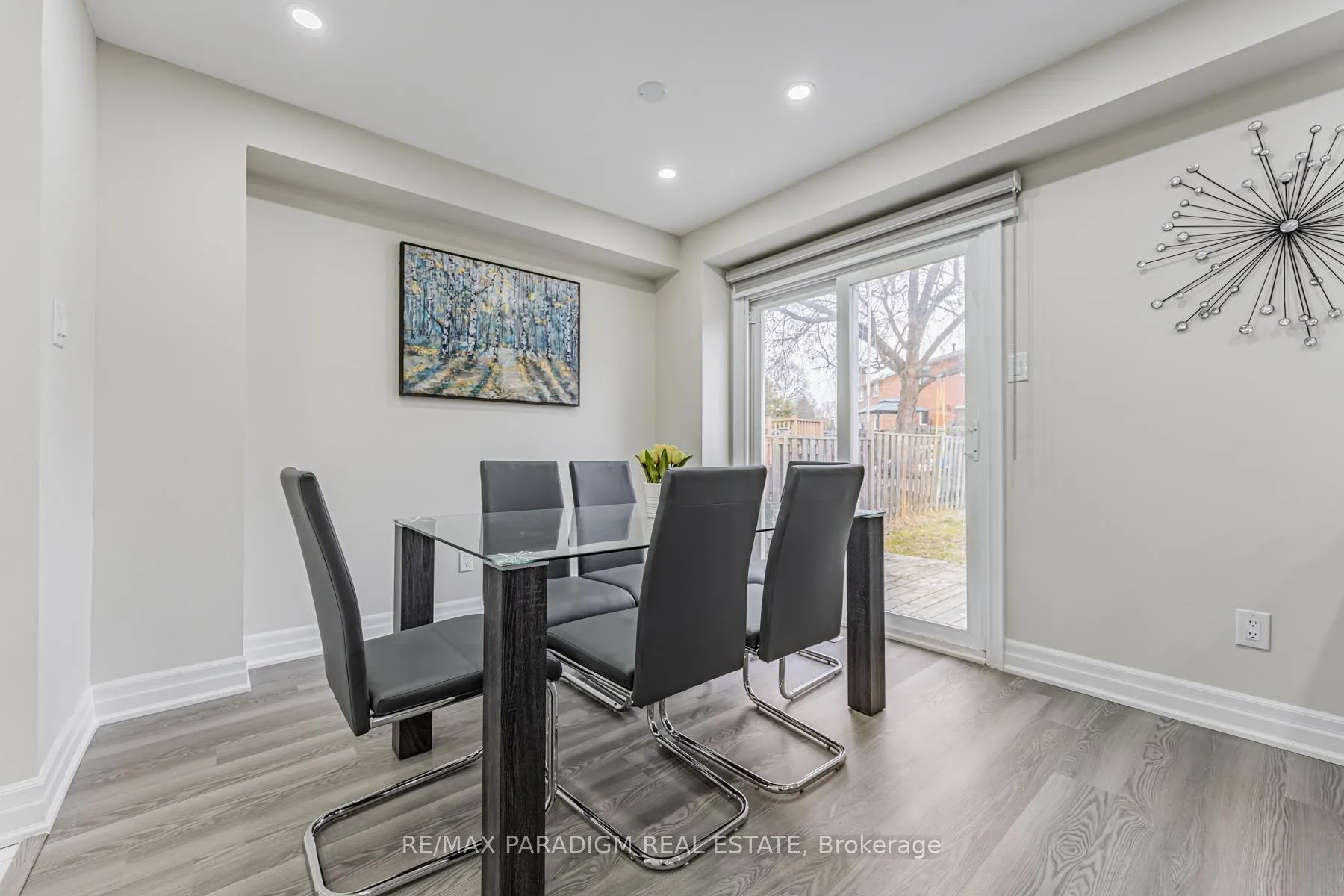 Photo 10 of 612 Flavelle Court, Pickering, Amberlea — HOMEH