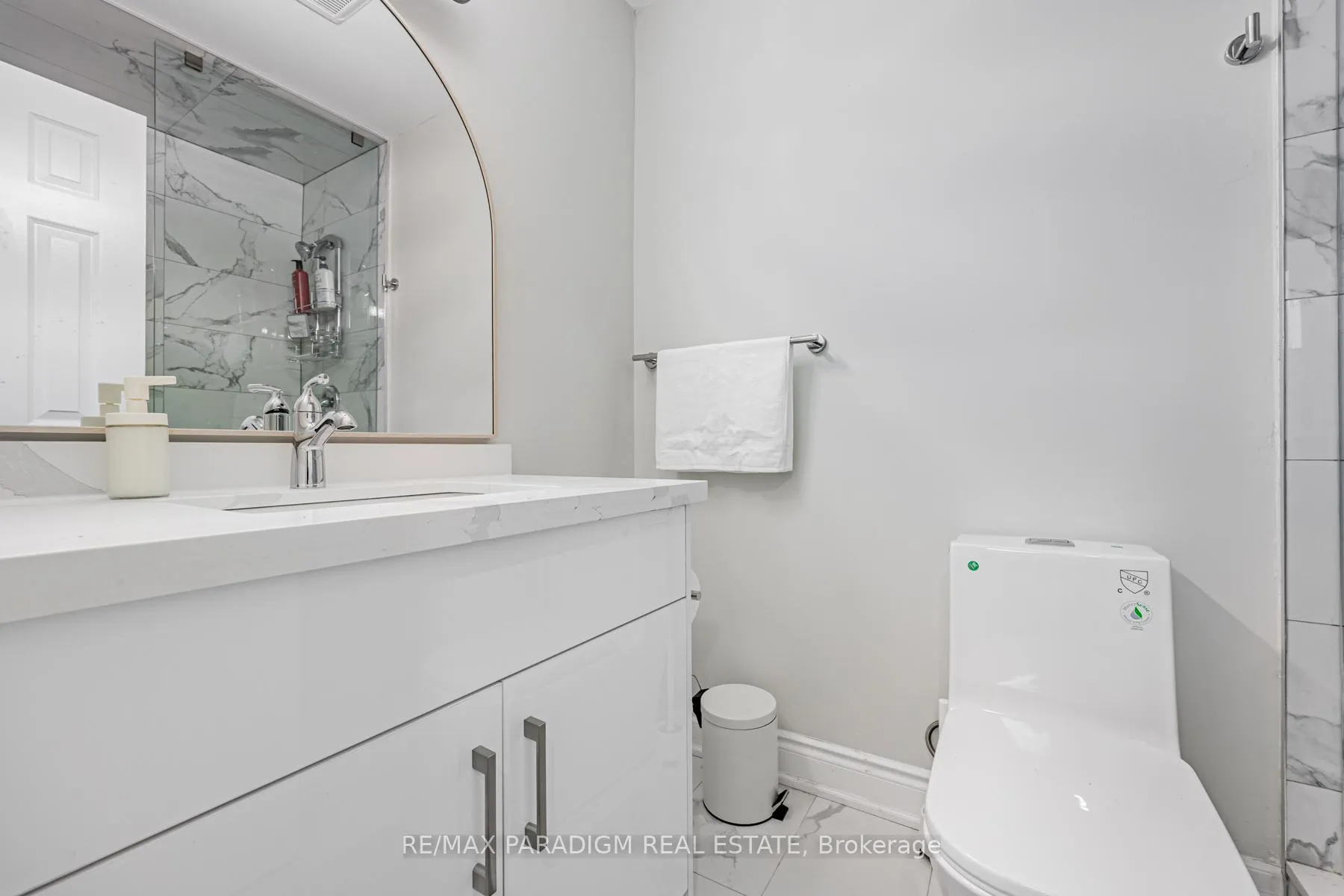 Photo 25 of 612 Flavelle Court, Pickering, Amberlea — HOMEH