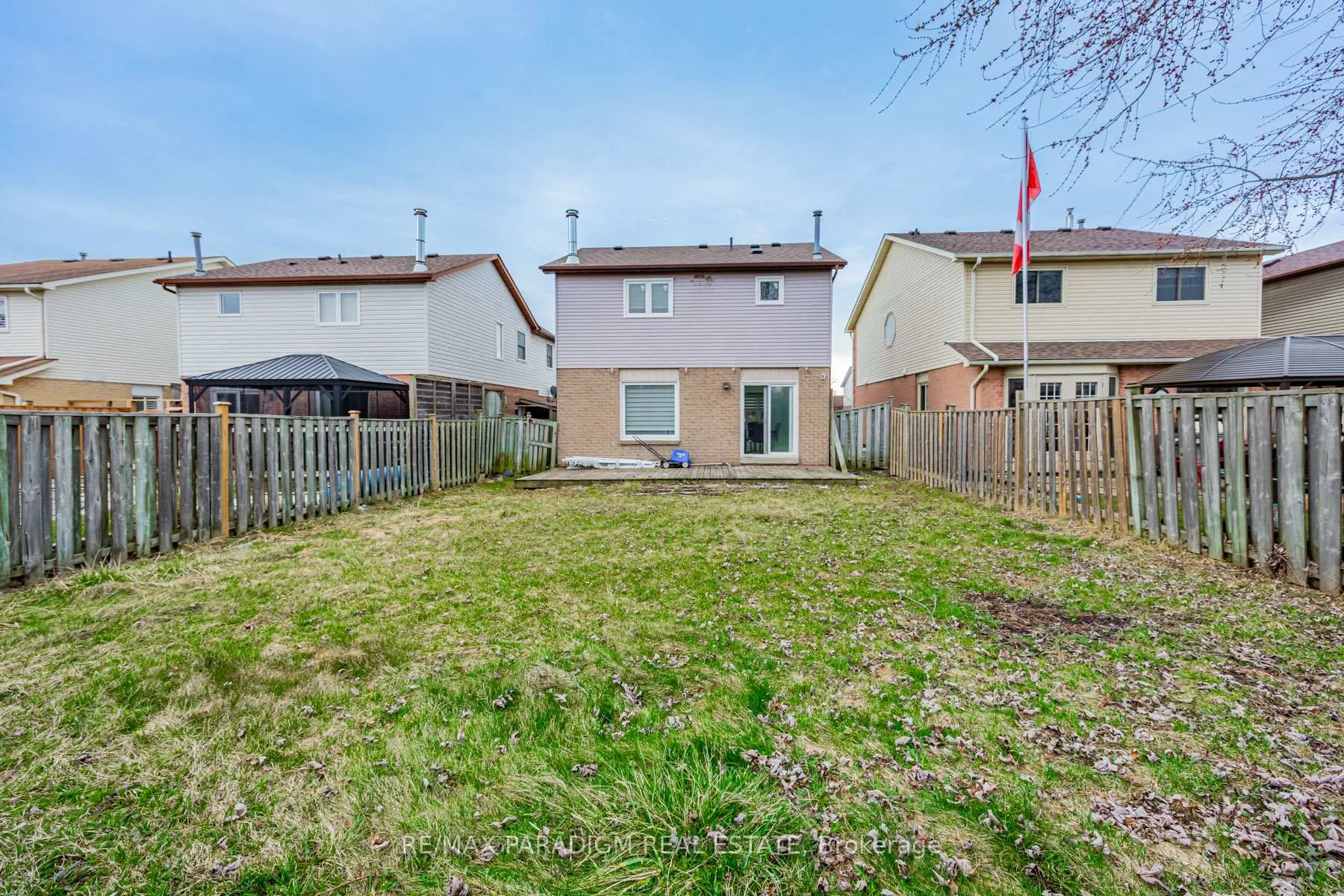 Photo 32 of 612 Flavelle Court, Pickering, Amberlea — HOMEH